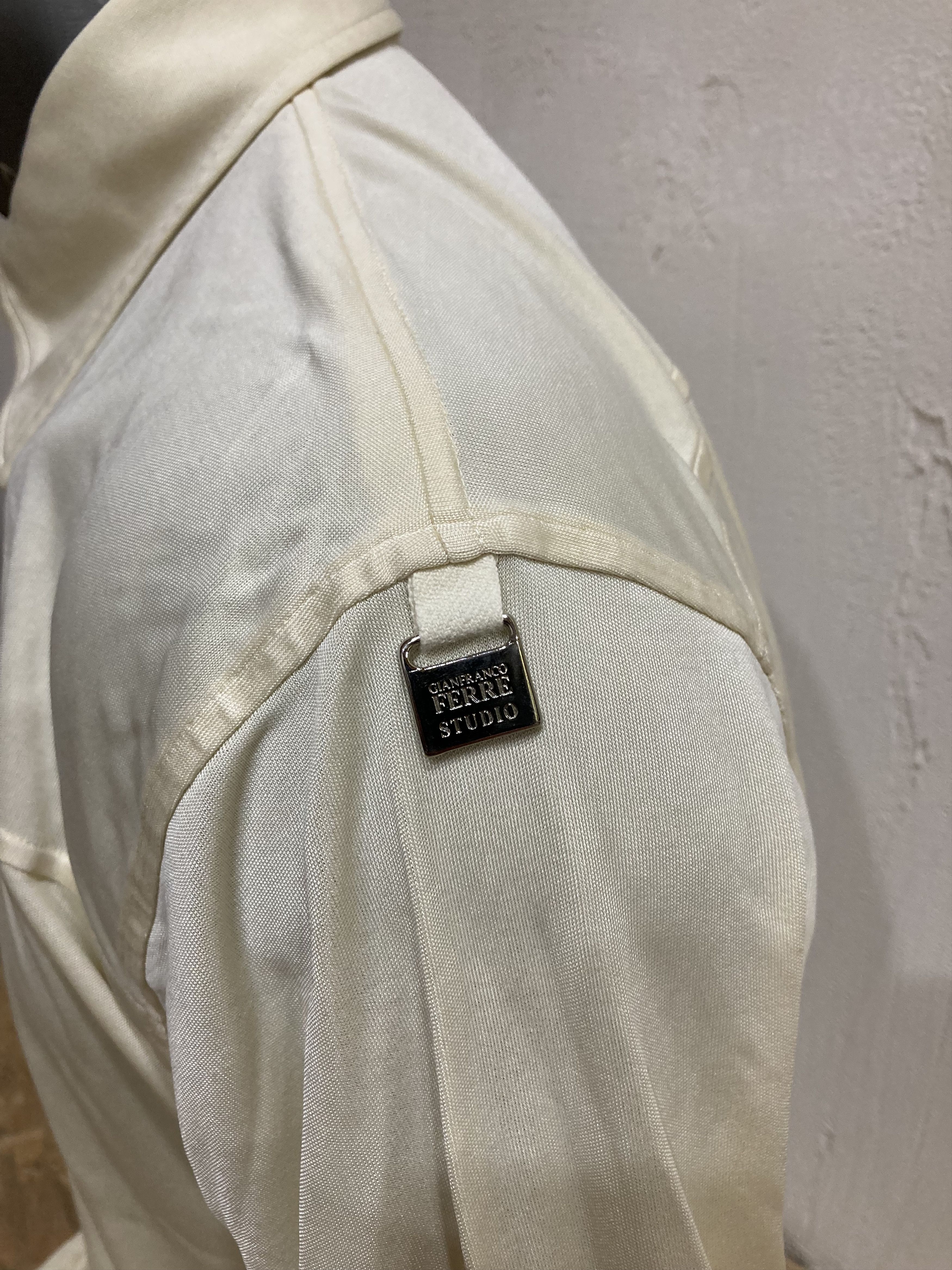Gianfranco Ferre Gianfranco Ferre Studio Vtg 90s Silk Polo Shirt metal logo Size US XL / EU 56 / 4 - 4 Thumbnail