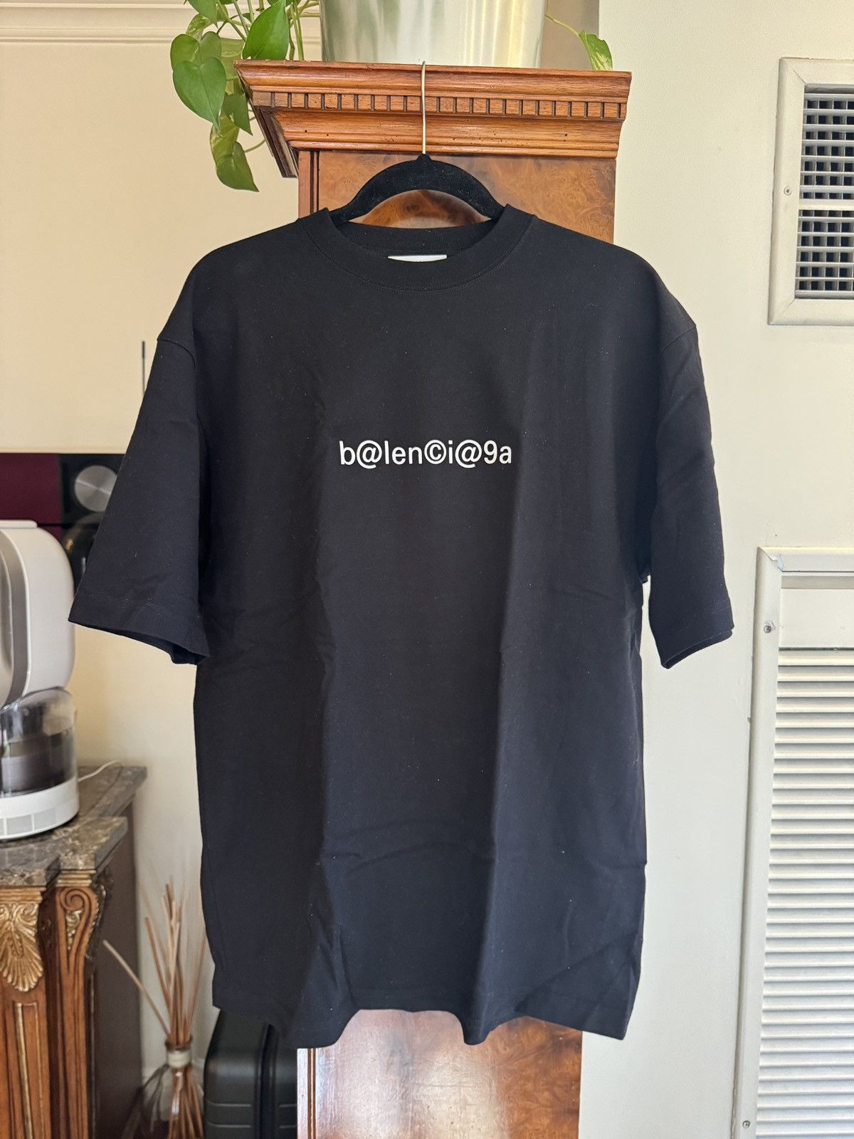 Balenciaga Typo Logo Black T-Shirt Shirt Sleeve Size XS