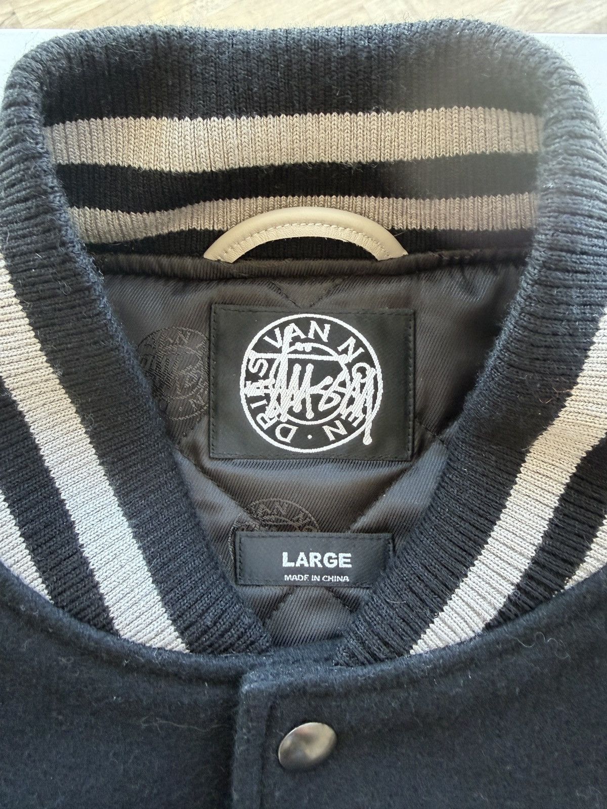 Stussy Stüssy x Dries Van Noten Varsity Jacket – Size L Size US L / EU 52-54 / 3 - 3 Thumbnail