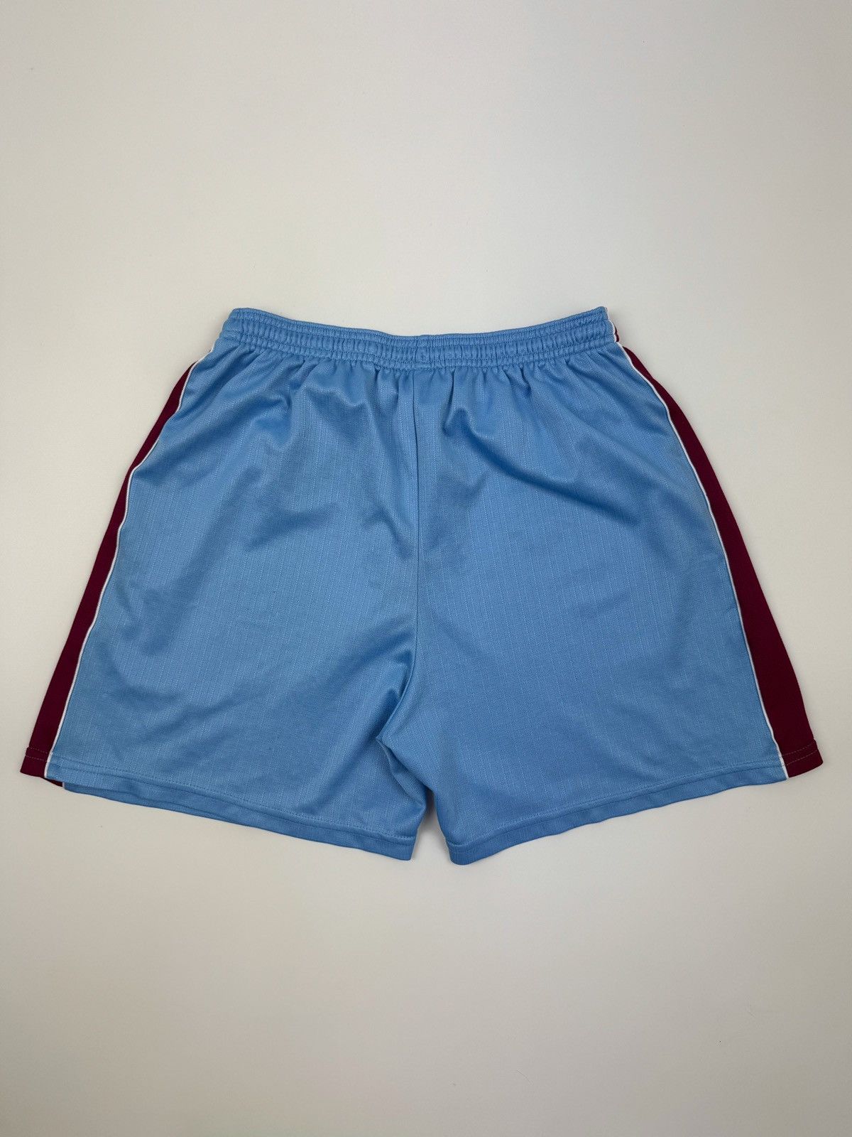 Diadora 00’s Vintage Diadora F.C. Aston Villa Home Soccer Shorts Size US 30 / EU 46 - 8 Thumbnail