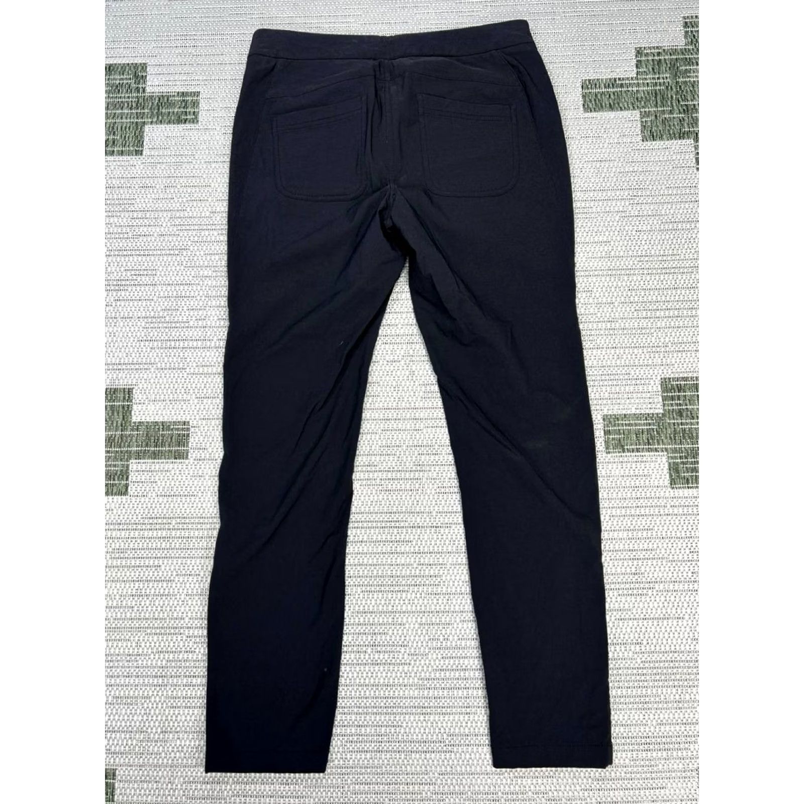 Athleta Athleta Womens Skinny Pants 12 Black Nylon Spandex Mid Rise Ankle Zip Wearable Outdoor Activewear Trousers Size 34" / US 12 / IT 48 - 2 Thumbnail