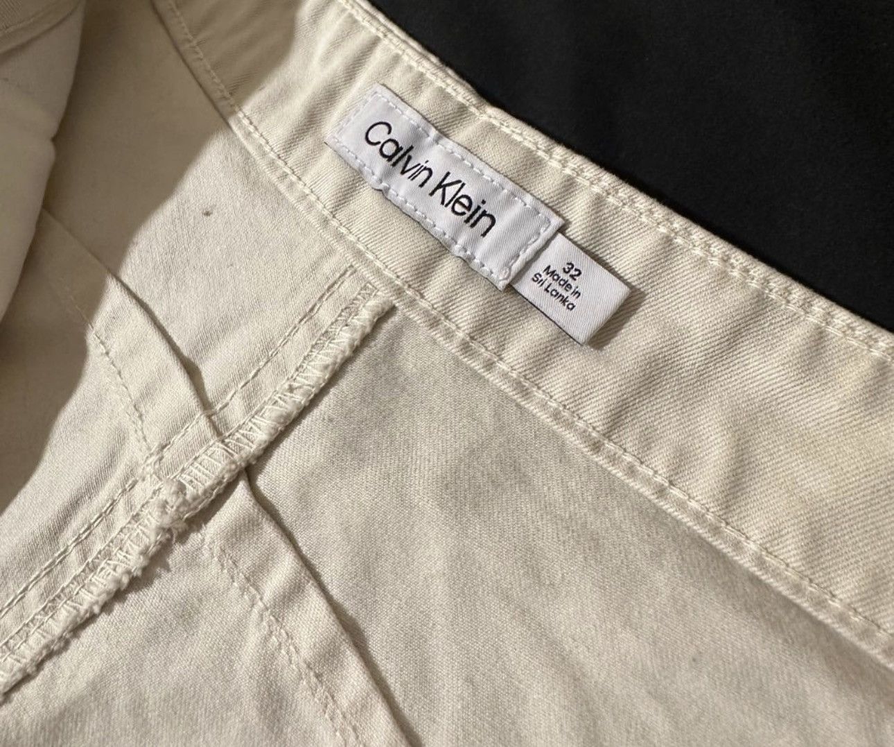 Calvin Klein Calvin Klein Cream Cargo Pants Size US 32 / EU 48 - 2 Thumbnail