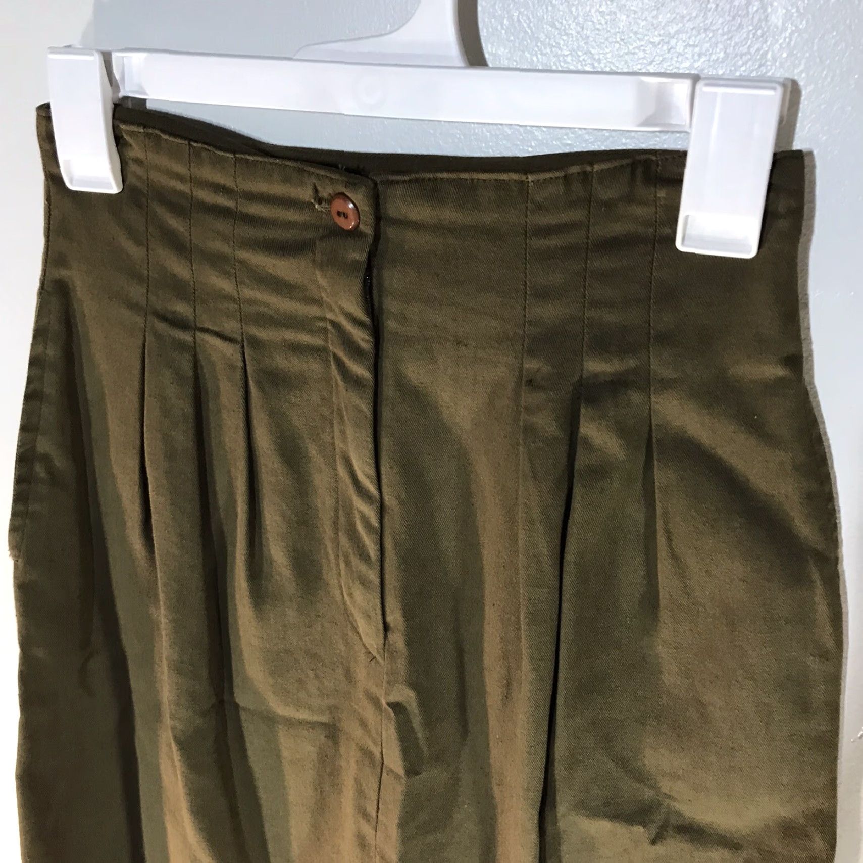 Olive VINTAGE Clockwork Women's Midi Skirt Pleated High Waist Cotton Olive 80s City Preppy Fall Spring Summer Size 28" / US 6 / IT 42 - 2 Thumbnail