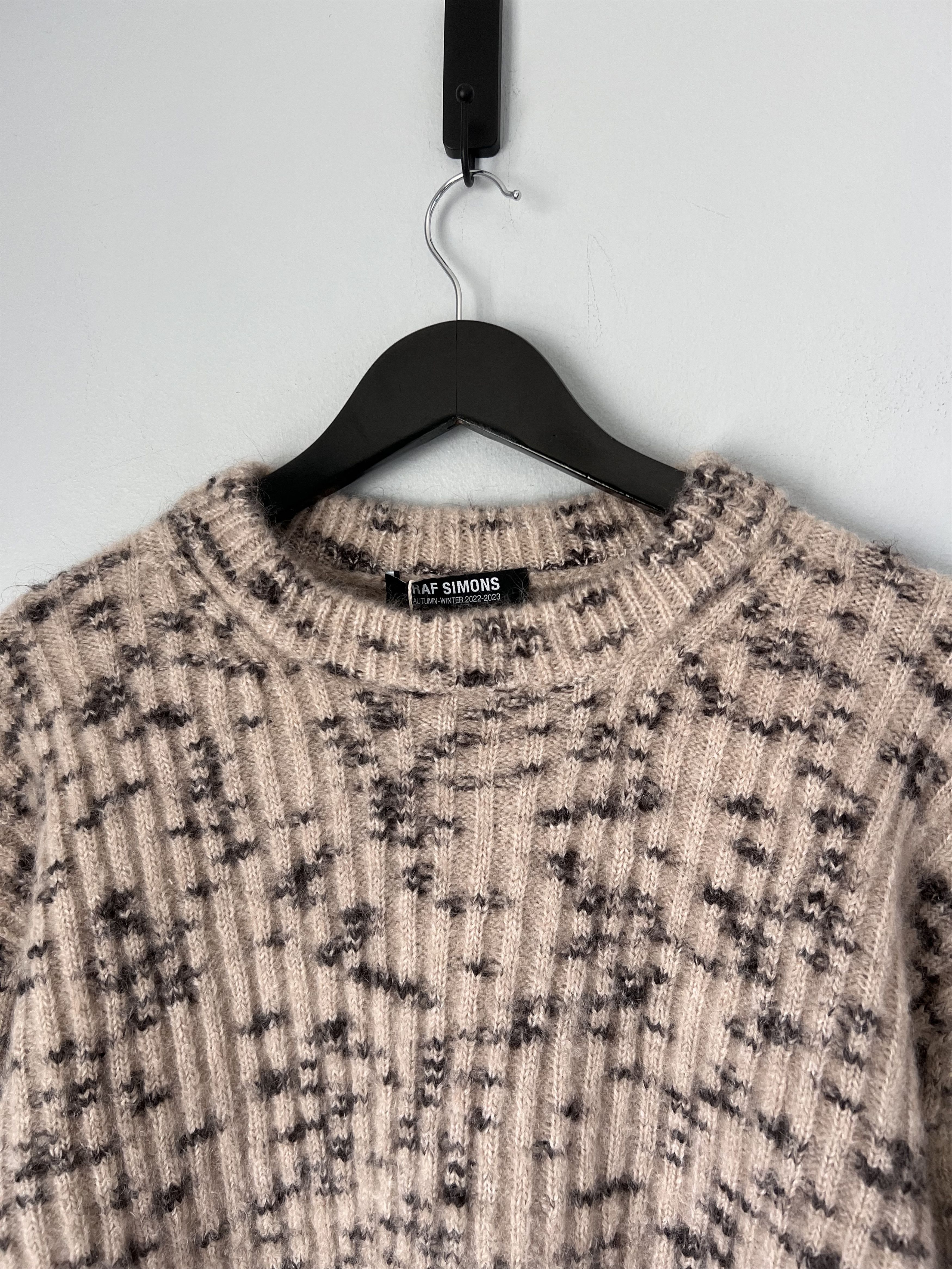 Raf Simons Raf Simons Mohair Ribbed Sweater in Beige Size US L / EU 52-54 / 3 - 2 Thumbnail