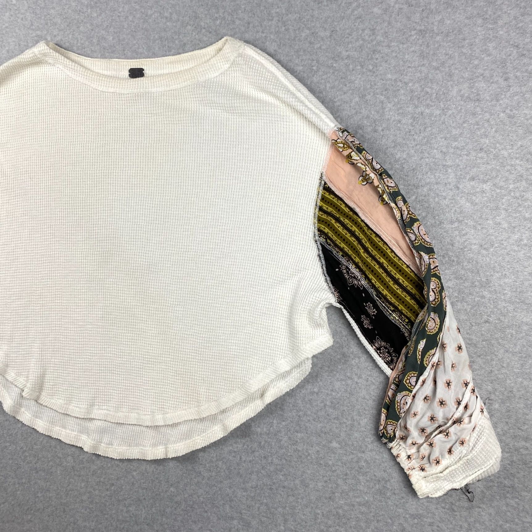 Vintage VINTAGE We The Free Oversized Top Womens XS? No Size S / US 4 / IT 40 - 4 Thumbnail