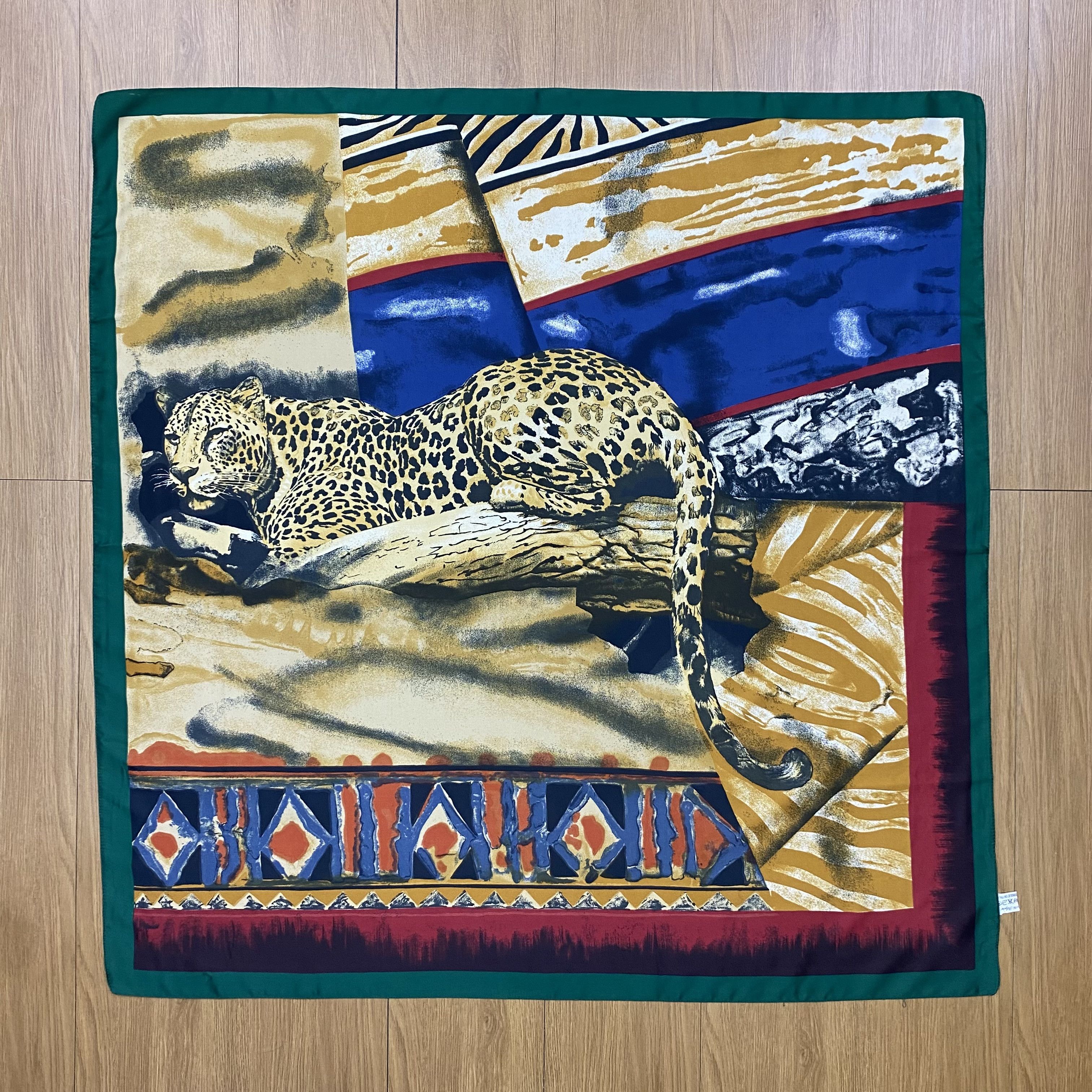 Vintage Vintage 90s Marcogalo Leopard Square Scarf SSC259 Size ONE SIZE - 1 Thumbnail