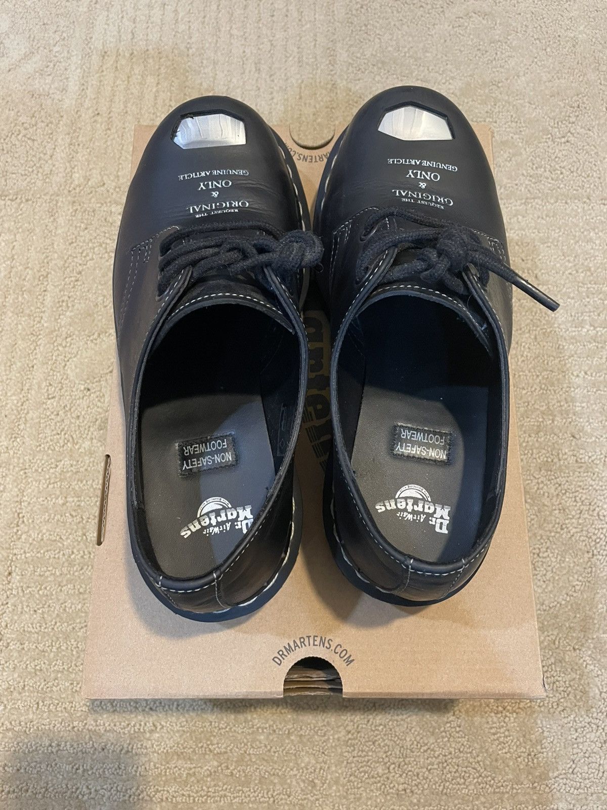 Dr. Martens Doc Martens 1461 Exposed Steel Toe Oxford Black Shoes Size US 7 / EU 40 - 3 Thumbnail