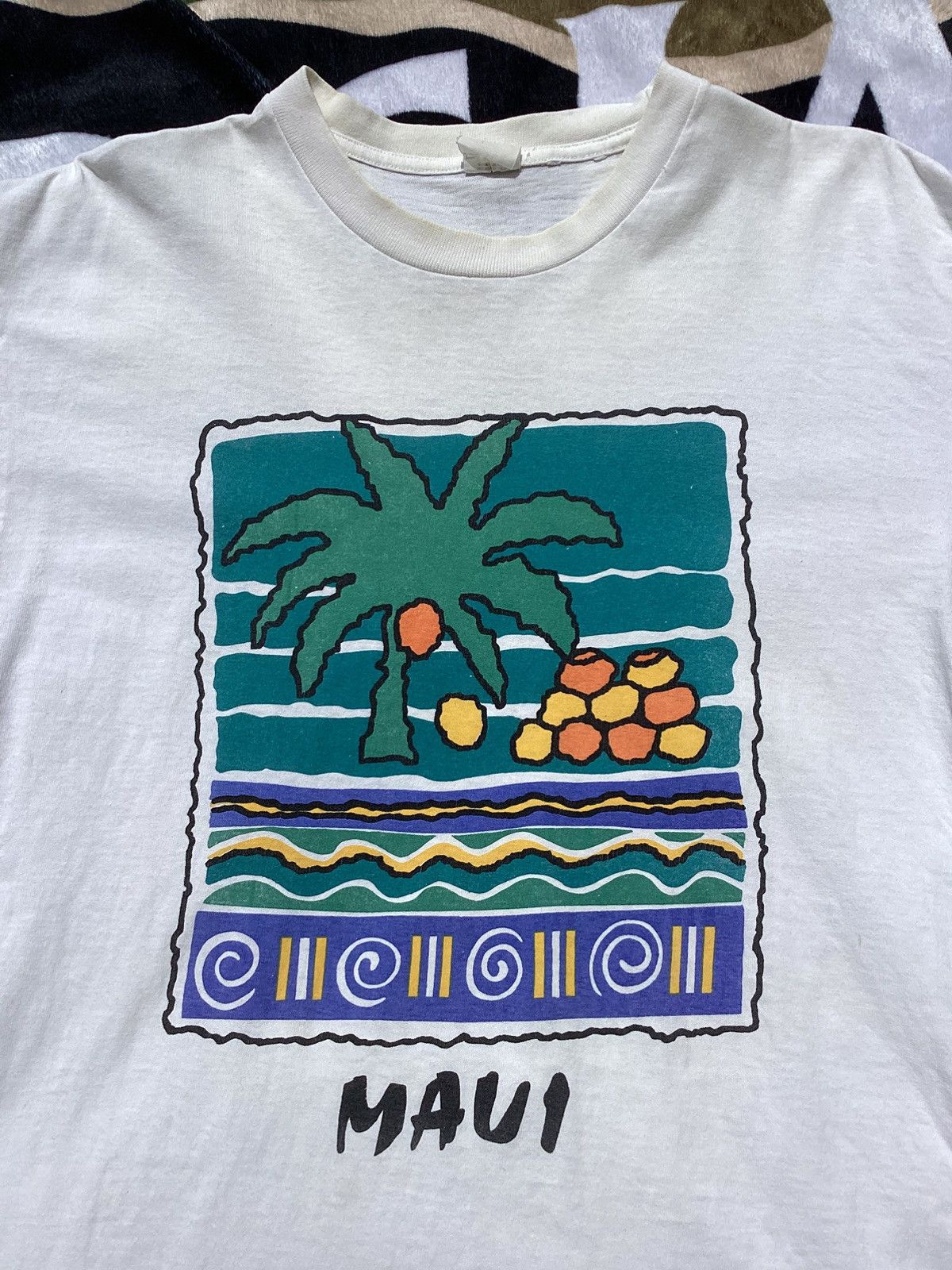 Other × Vintage Vintage 90s Maui, Hawaii graphic T-shirt Size US L / EU 52-54 / 3 - 2 Thumbnail