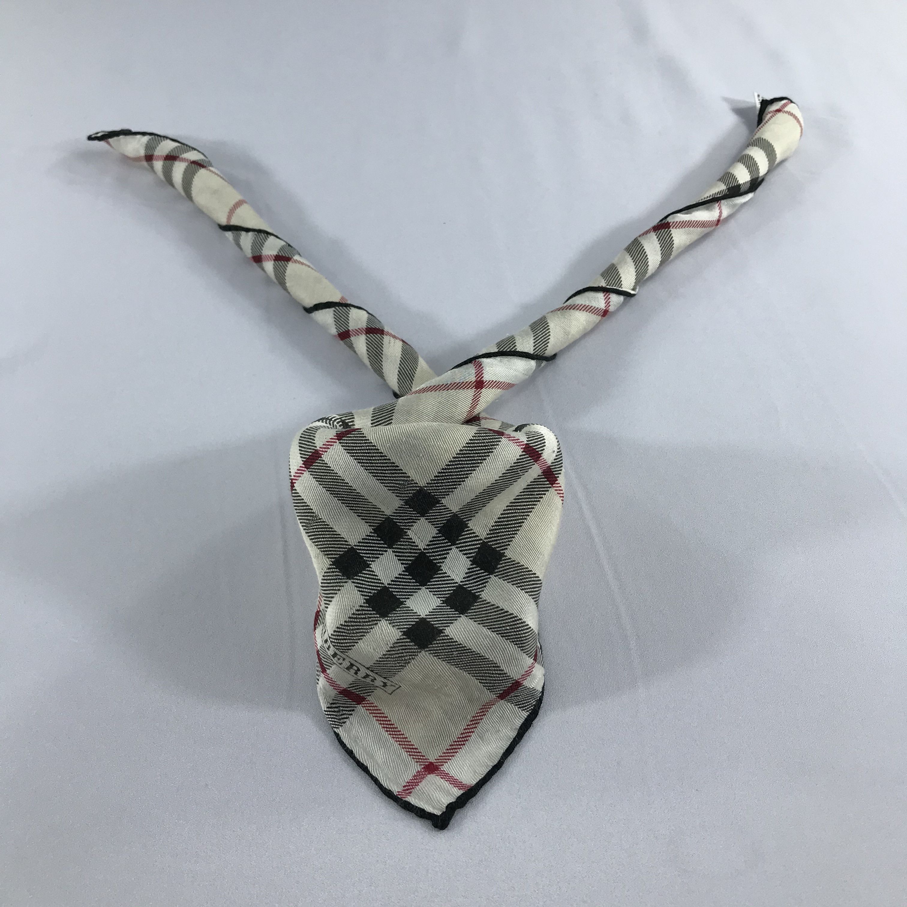 Burberry Burberry Nova Check Handkerchief Neckerchief Bandana H806 Size ONE SIZE - 2 Thumbnail