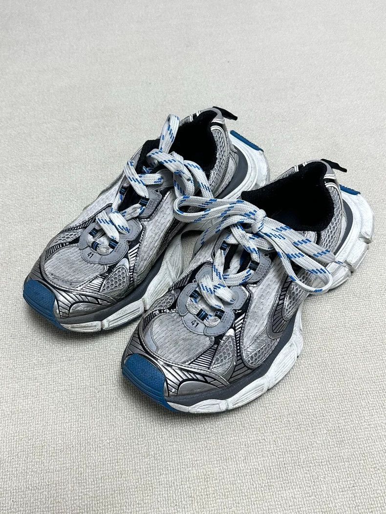 Balenciaga Balenciaga Blue and White Low Top Shoes 2502-Nextarrow Size US 8 / EU 41 - 1 Thumbnail