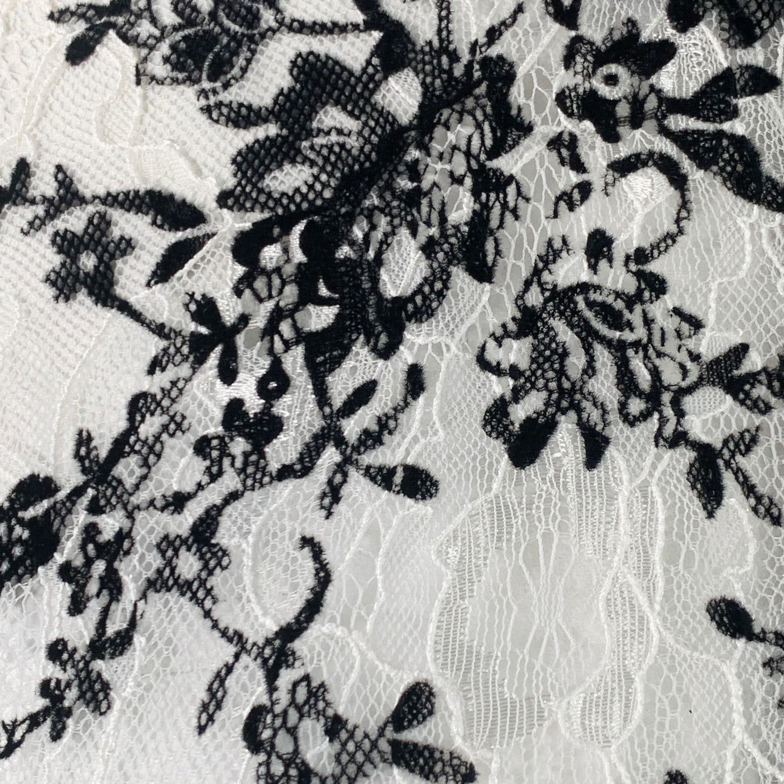 Other Solly White Black Polyamide Lace Burnout Contrast Trim Size XL / US 12-14 / IT 48-50 - 2 Thumbnail