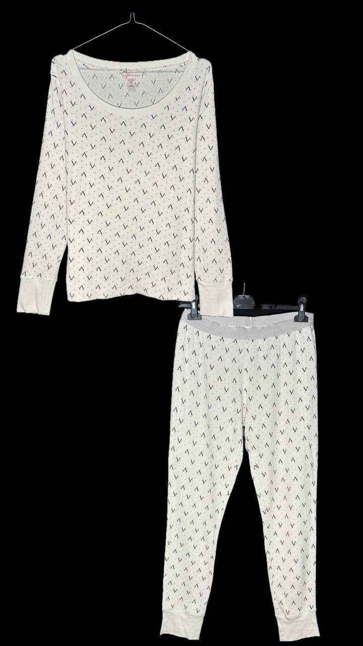 Victoria's Secret Victoria's Secret Pajama Set Cotton Long Sleeve mono logo Size 28" / US 6 / IT 42 - 1 Thumbnail