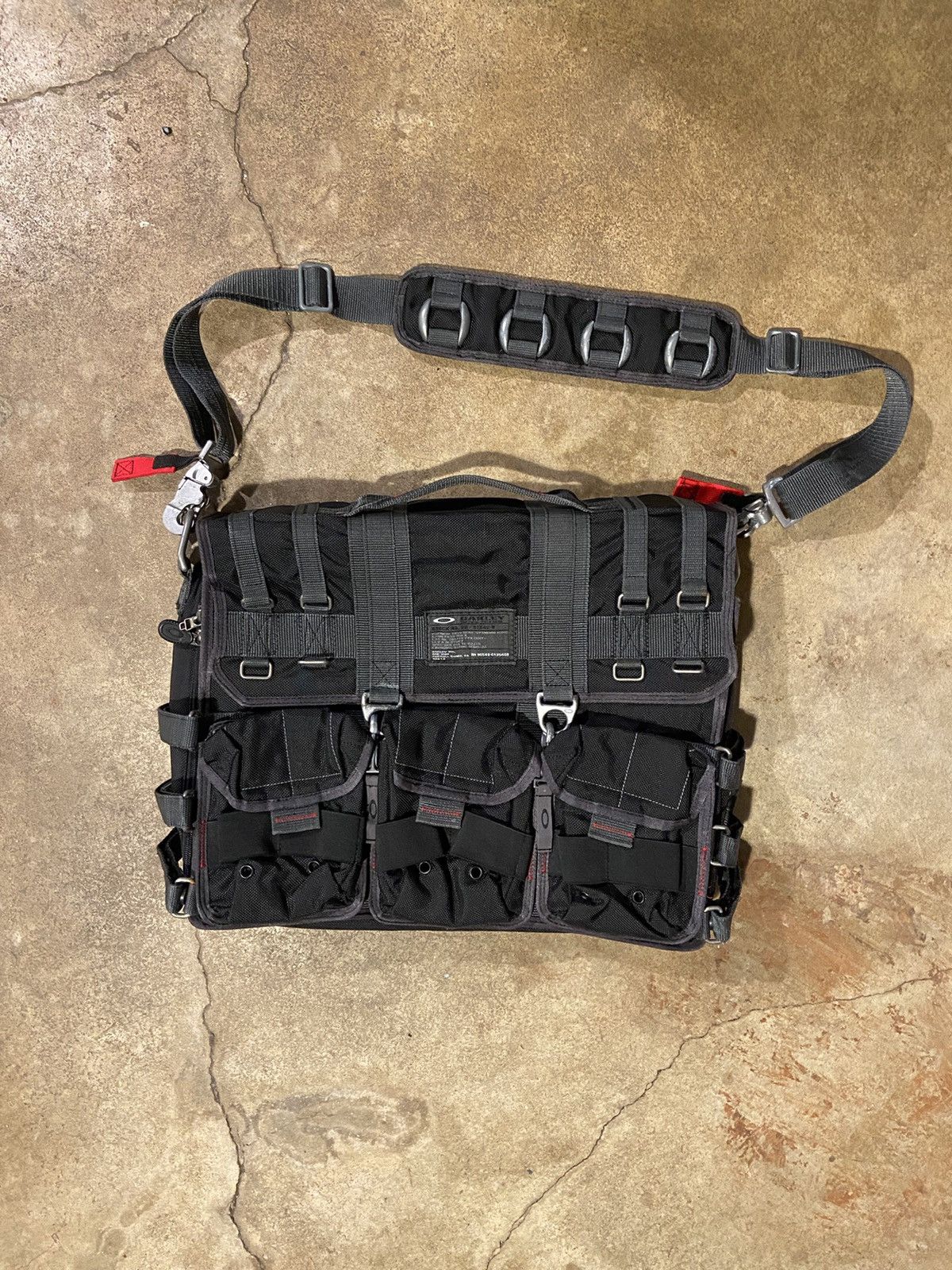 Oakley Vintage Rare Vintage Oakley 2000 s SI Computer Bag Dexter s Bag Grailed