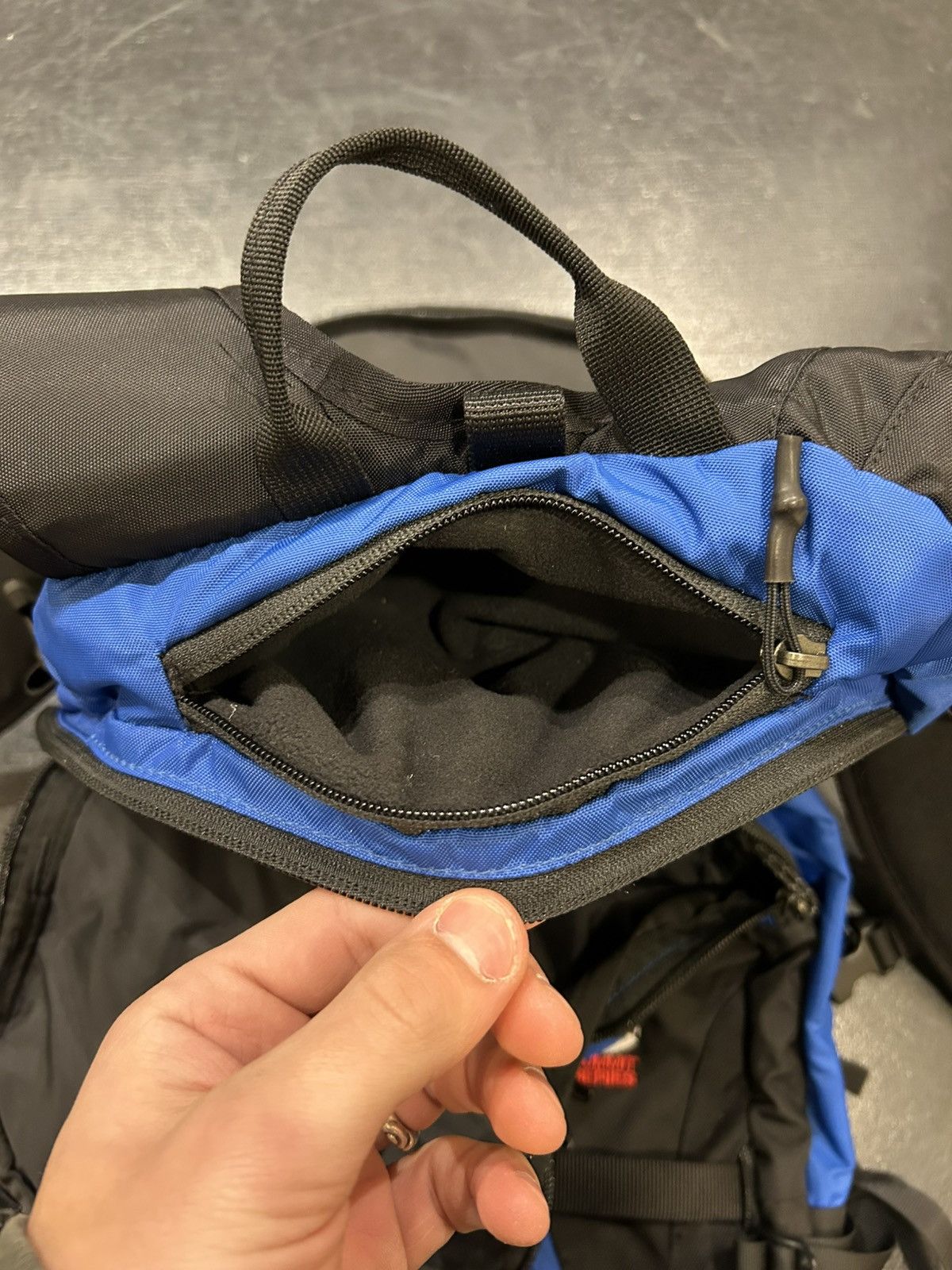 Supreme × The North Face Supreme X The North Face Summit Series Backpack Size ONE SIZE - 6 Thumbnail