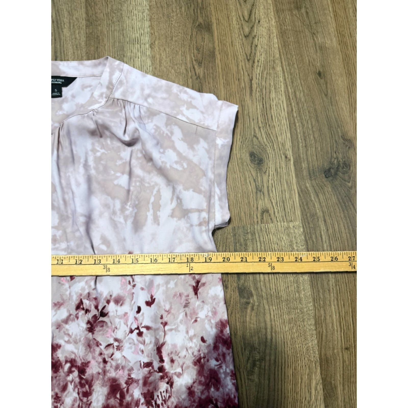 Vintage Simply Vera Vera Wang Blouse Womens Small Purple White Floral 1/4 Buttons Size S / US 4 / IT 40 - 3 Thumbnail