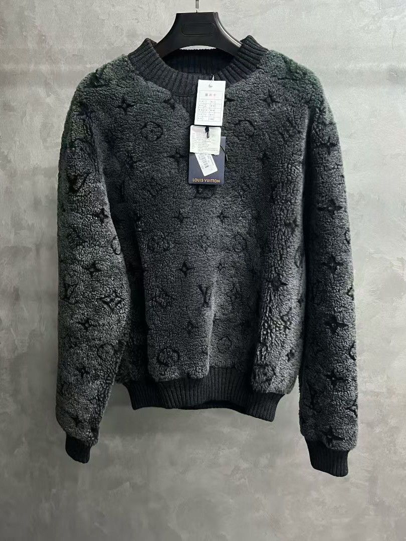 Louis Vuitton Louis Vuitton Monogram Shearling Sweater Size L Size US L / EU 52-54 / 3 - 1 Thumbnail