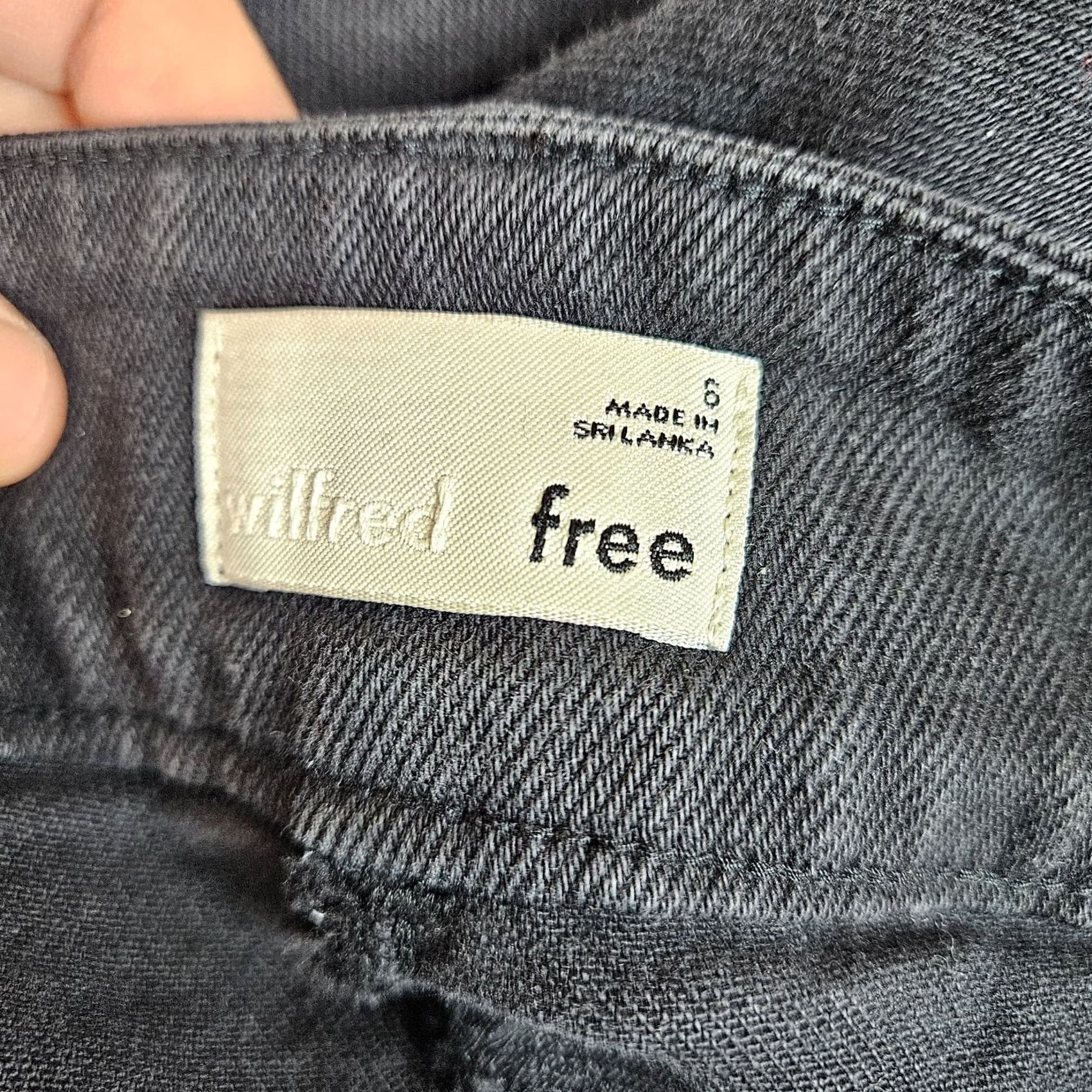 Vintage Wilfred Free Women’s Black Button Fly Cargo Denim Pants Size 6 - Regular, Inseam 27, High Rise, Belted, Cadro? Size 28" / US 6 / IT 42 - 3 Thumbnail