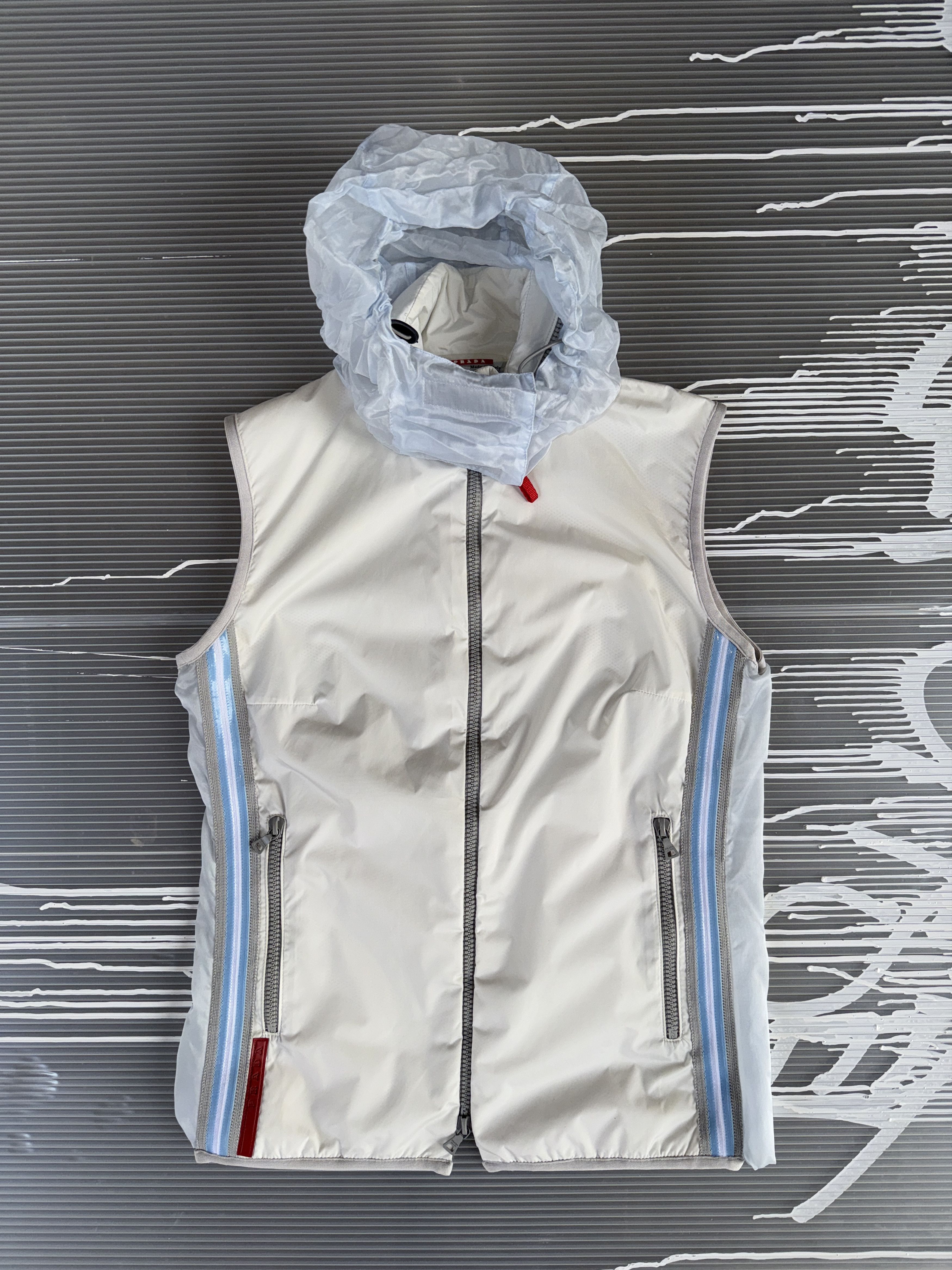 Prada Prada nylon vest - S Size S / US 4 / IT 40 - 2 Thumbnail