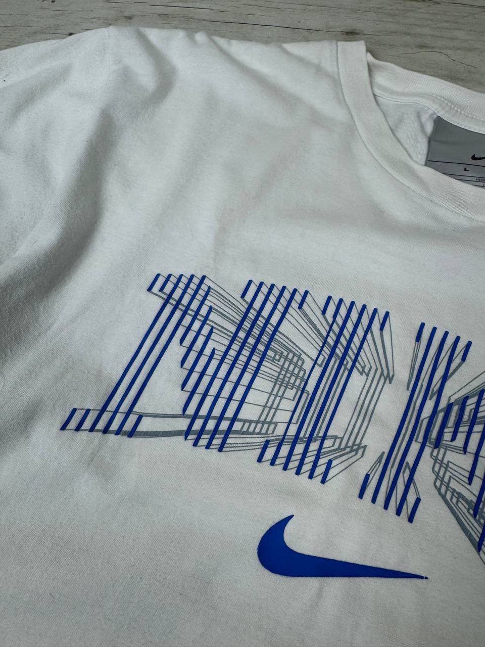 Nike Vintage Nike Big Logo Swoosh T Shirt 00s Y2K Size US L / EU 52-54 / 3 - 5 Thumbnail