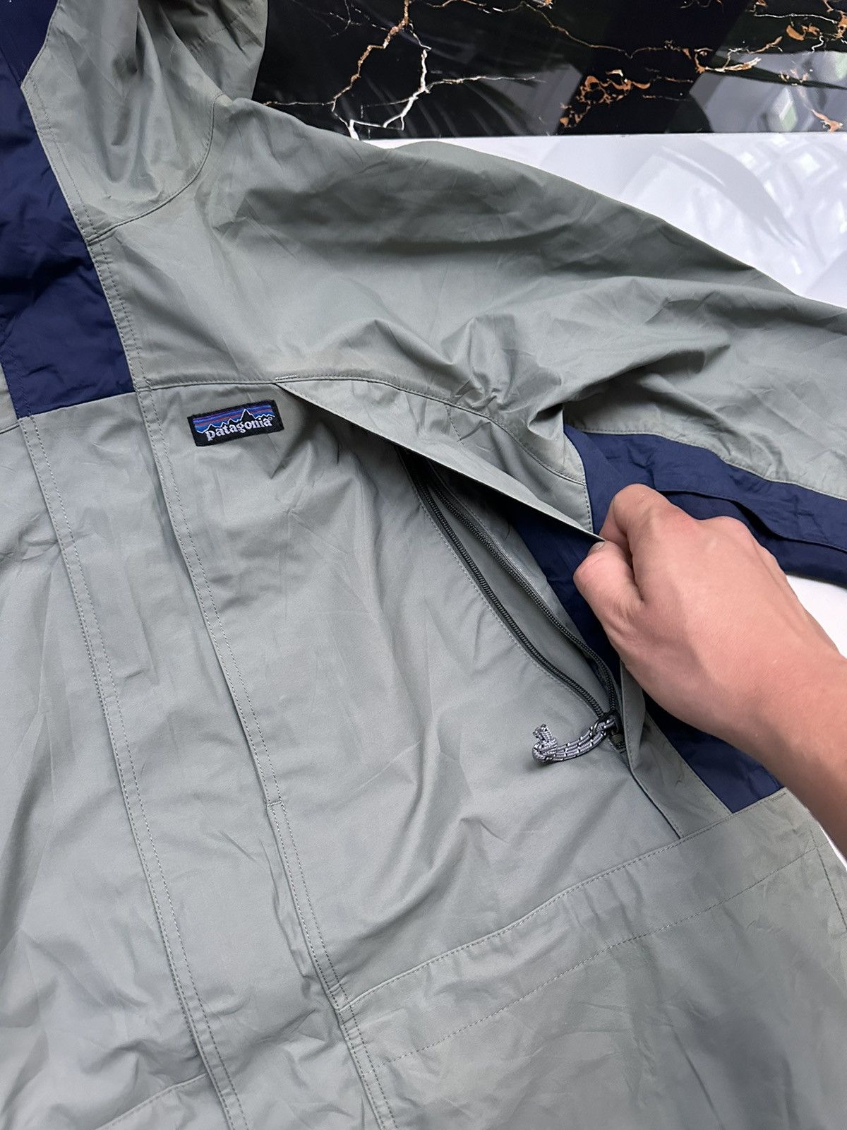 Patagonia × Vintage PATAGONIA VINTAGE BASIC LOGO WATERPROOF LIGHT JACKET Size US L / EU 52-54 / 3 - 9 Thumbnail