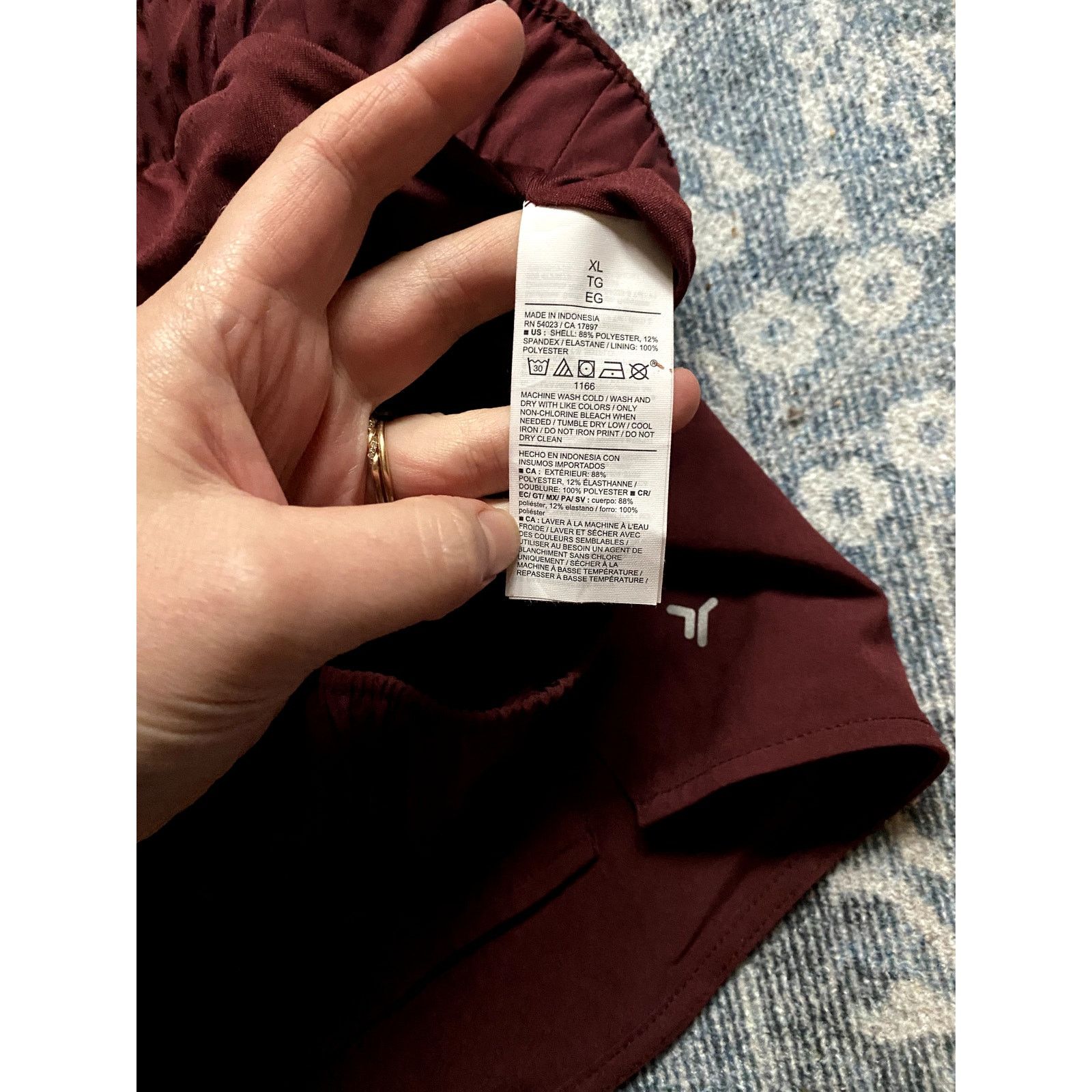 Old Navy Old Navy Quick Dry XL Burgundy Athletic Shorts Lounge Active Size 33" - 3 Thumbnail
