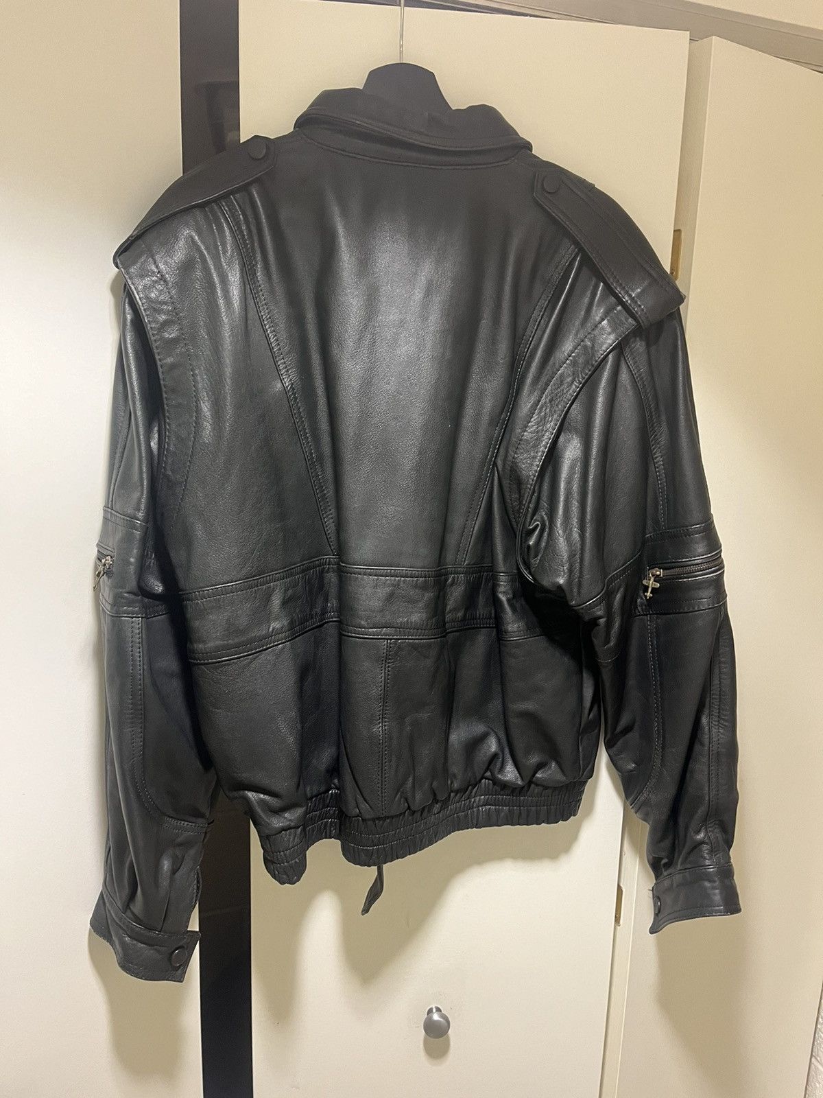 Other Black Motorcycle Leather Jacket Size US XL / EU 56 / 4 - 2 Thumbnail