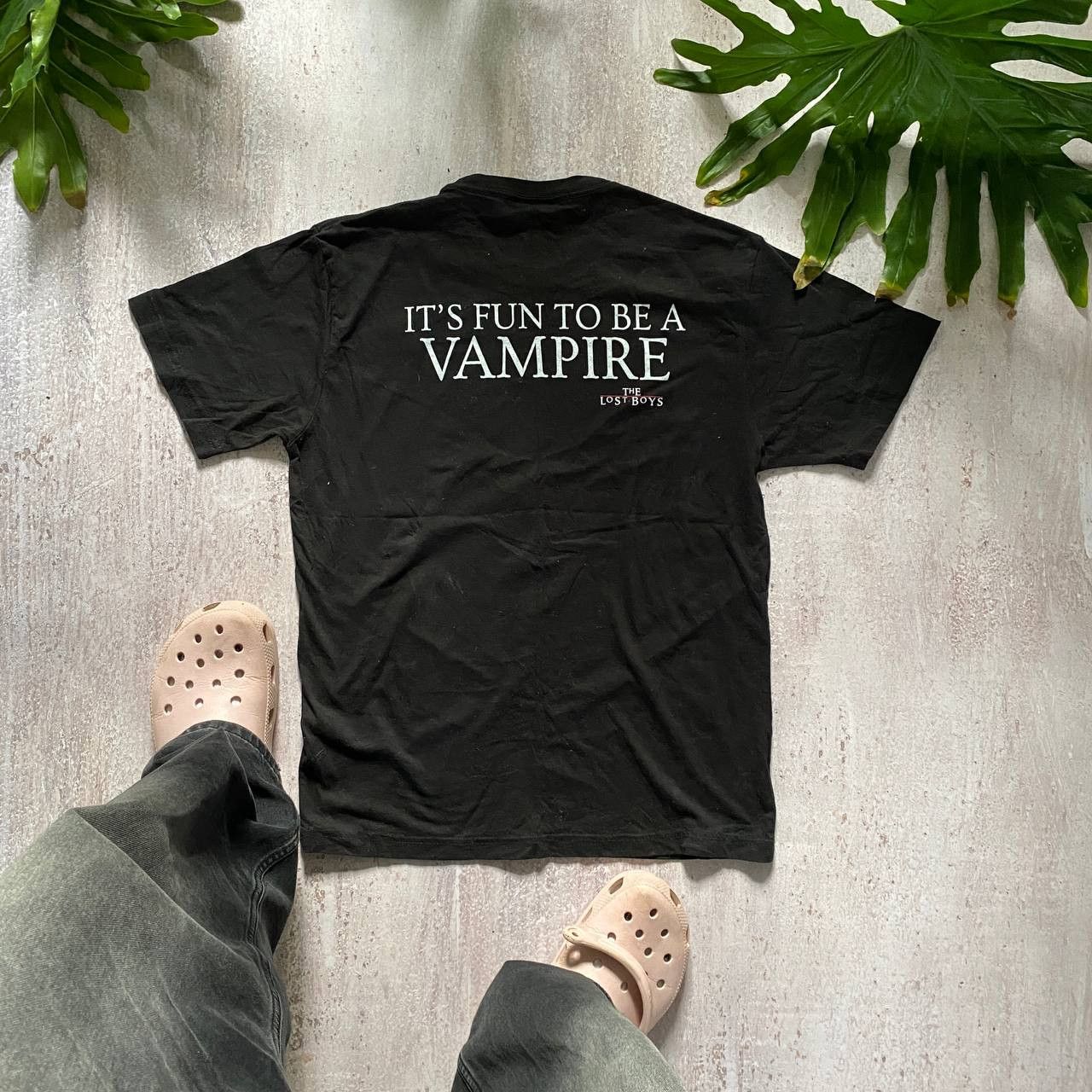 Vintage THE LOST BOYS AMAZING HORROR COMEDY T SHIRT 249 Size US L / EU 52-54 / 3 - 2 Thumbnail