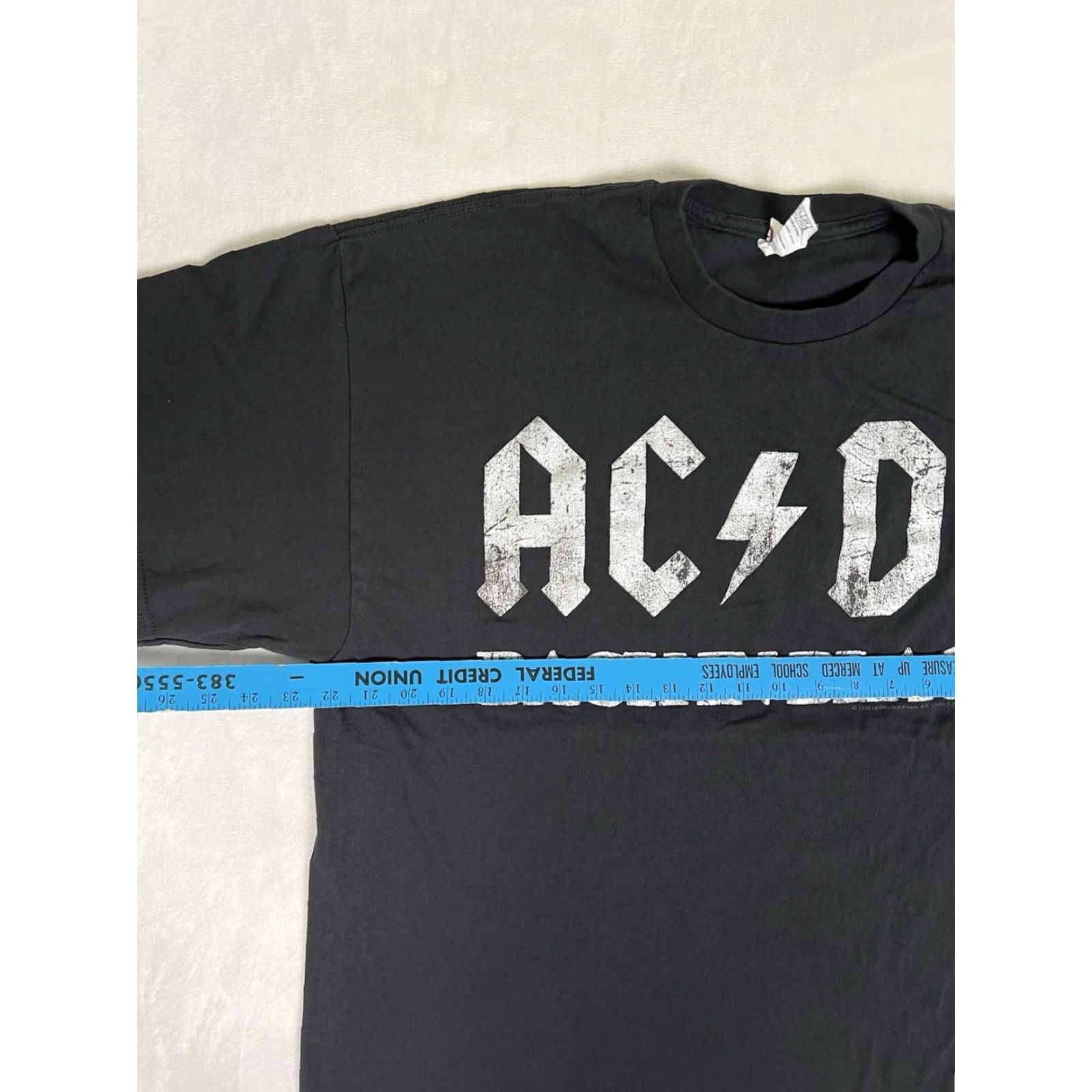 Delta VINTAGE AC/DC Back In Black T-Shirt XL Black Chrome Y2K Rock Band Music 90s 80s Men Mens Size US XL / EU 56 / 4 - 4 Thumbnail