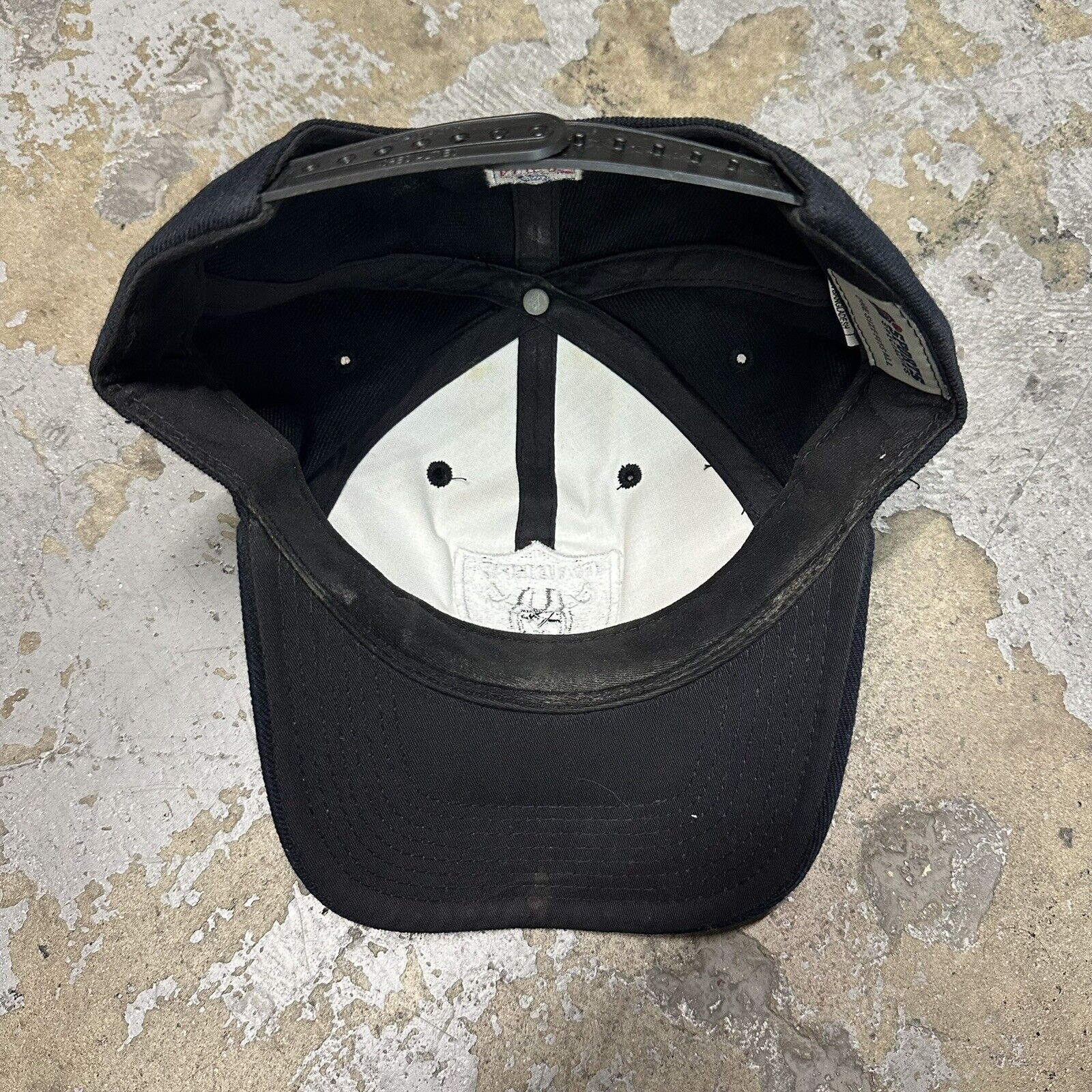 NFL × Sports Specialties Vintage Sports Specialties Raiders Black Wool Snapback Hat Size ONE SIZE - 3 Thumbnail