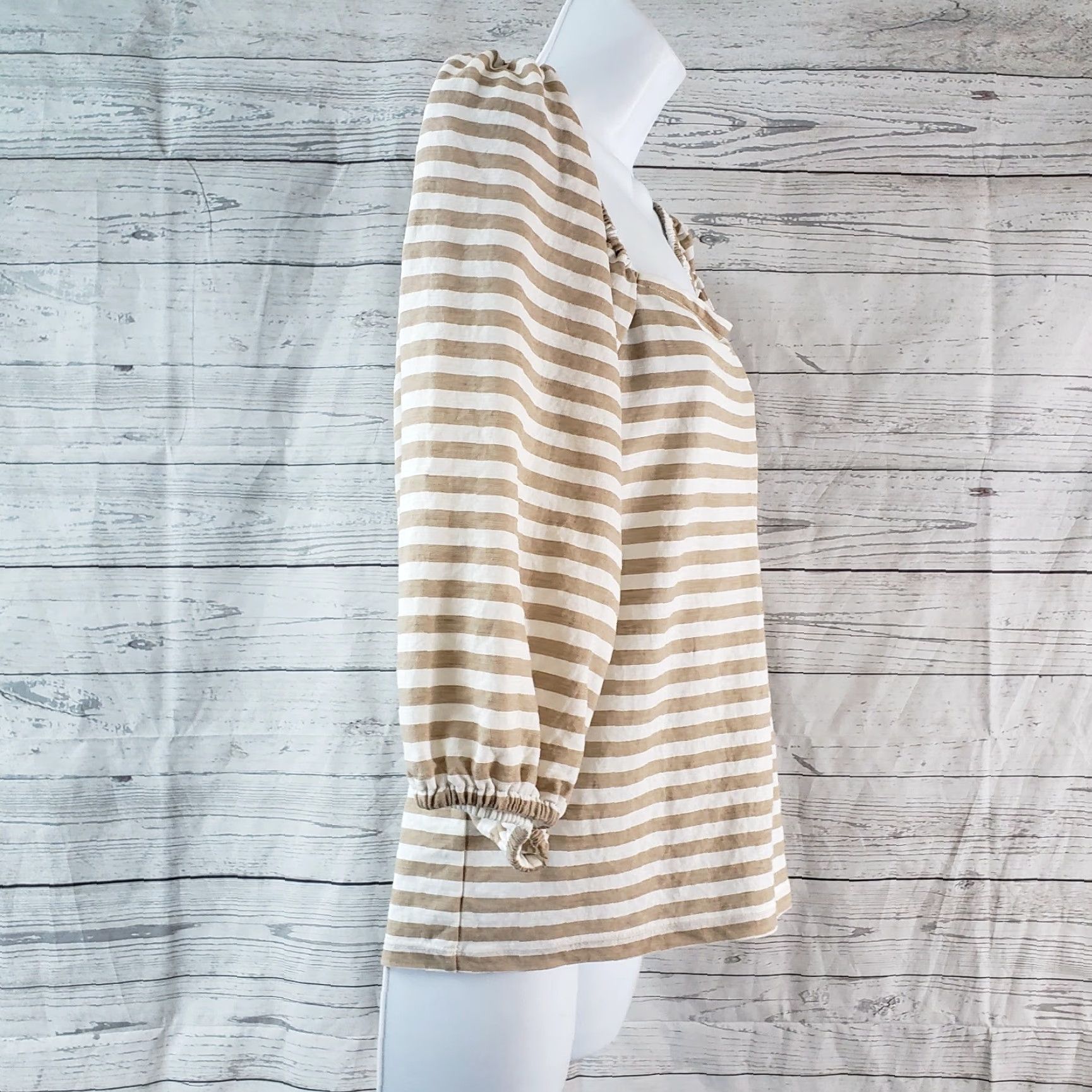 Ann Taylor VINTAGE Ann Taylor Womens Smocked Stripe Top Sz Large Tan White Square Neck 3/4 Sleeve Size L / US 10 / IT 46 - 3 Thumbnail