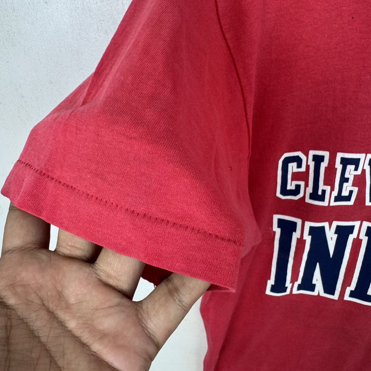 MLB × Vintage Vintage 80s Cleveland Indians Tshirt Size US M / EU 48-50 / 2 - 3 Thumbnail