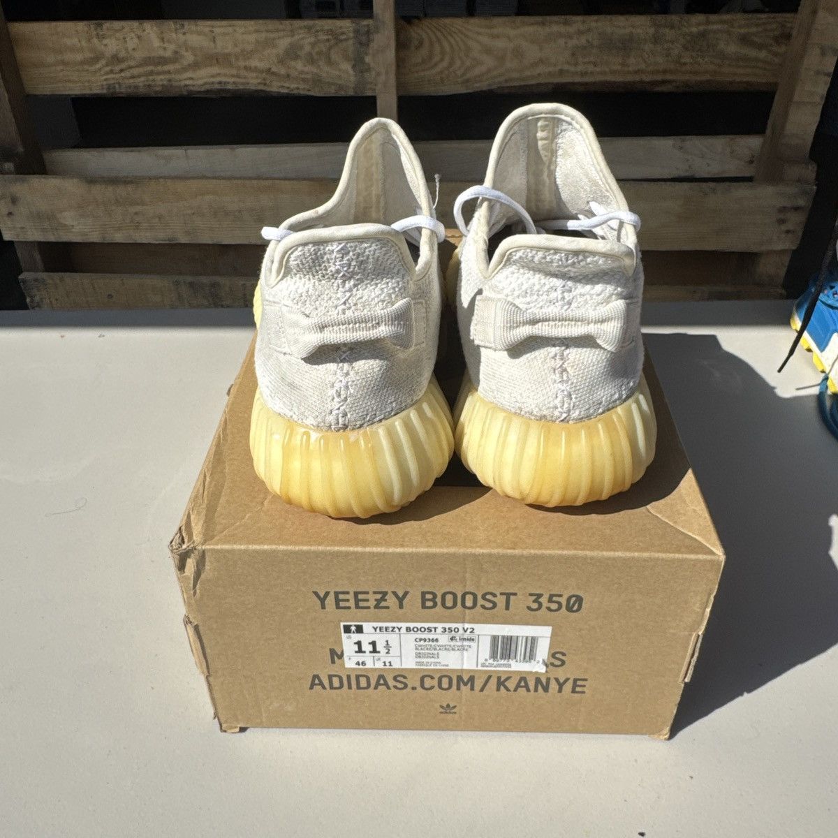 Yeezy Yeezy 350 V2 Cream size 11.5 Size US 11.5 / EU 44-45 - 5 Thumbnail