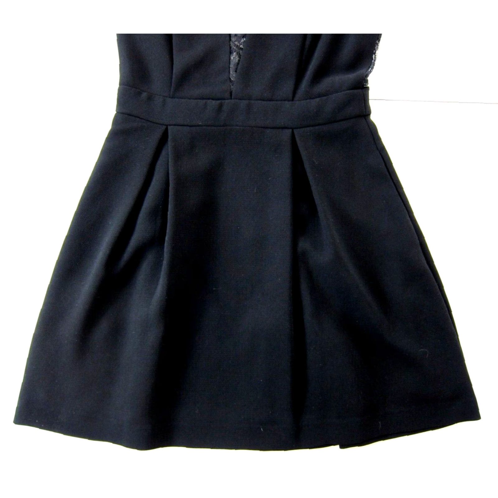 BCBGeneration BCBGeneration Black Lace Cap Sleeve V-Neck Sheath Dress Size 6 with Pockets Size M / US 6-8 / IT 42-44 - 8 Thumbnail