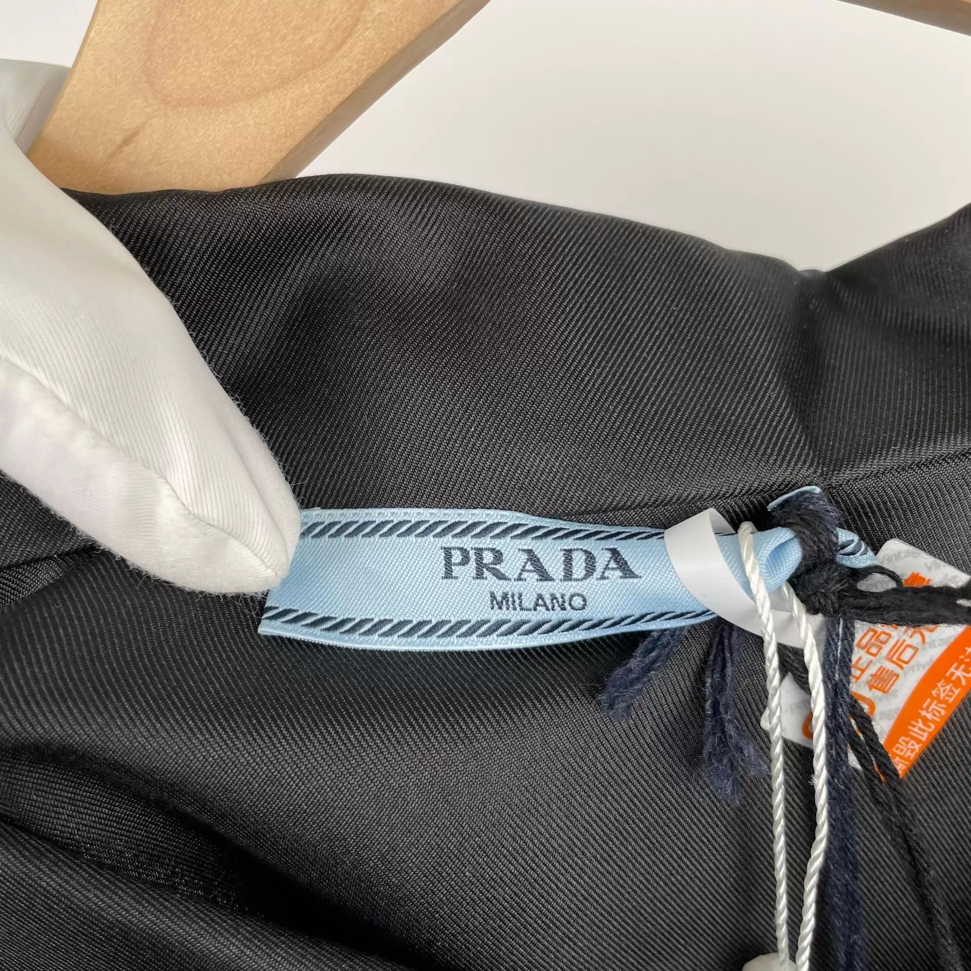 Prada Prada silk top black size 40 new with tags Size S / US 4 / IT 40 - 7 Thumbnail