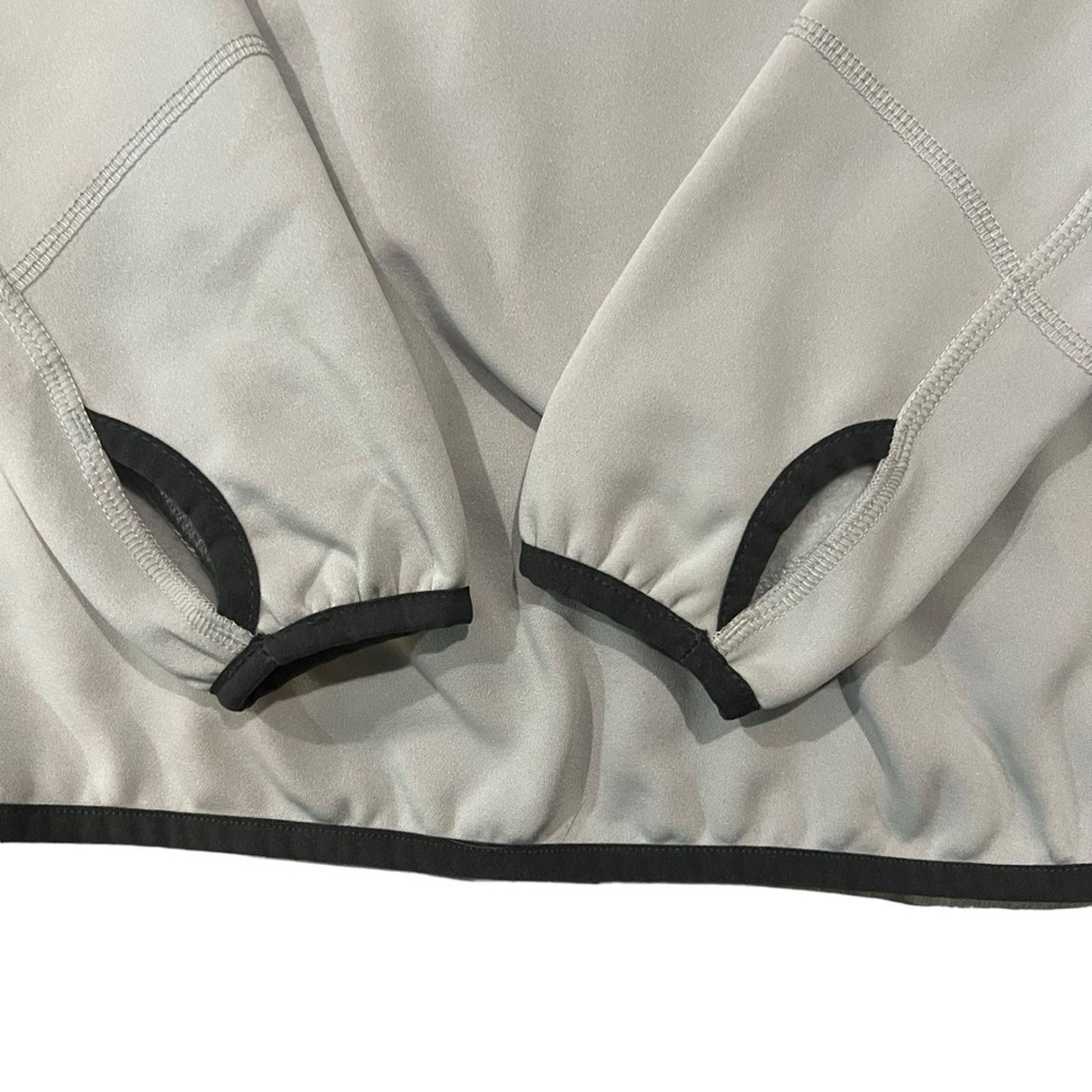 The North Face North Face Jacket Womens Size Small Gray 1/4 Zip Fleece Size S / US 4 / IT 40 - 6 Thumbnail