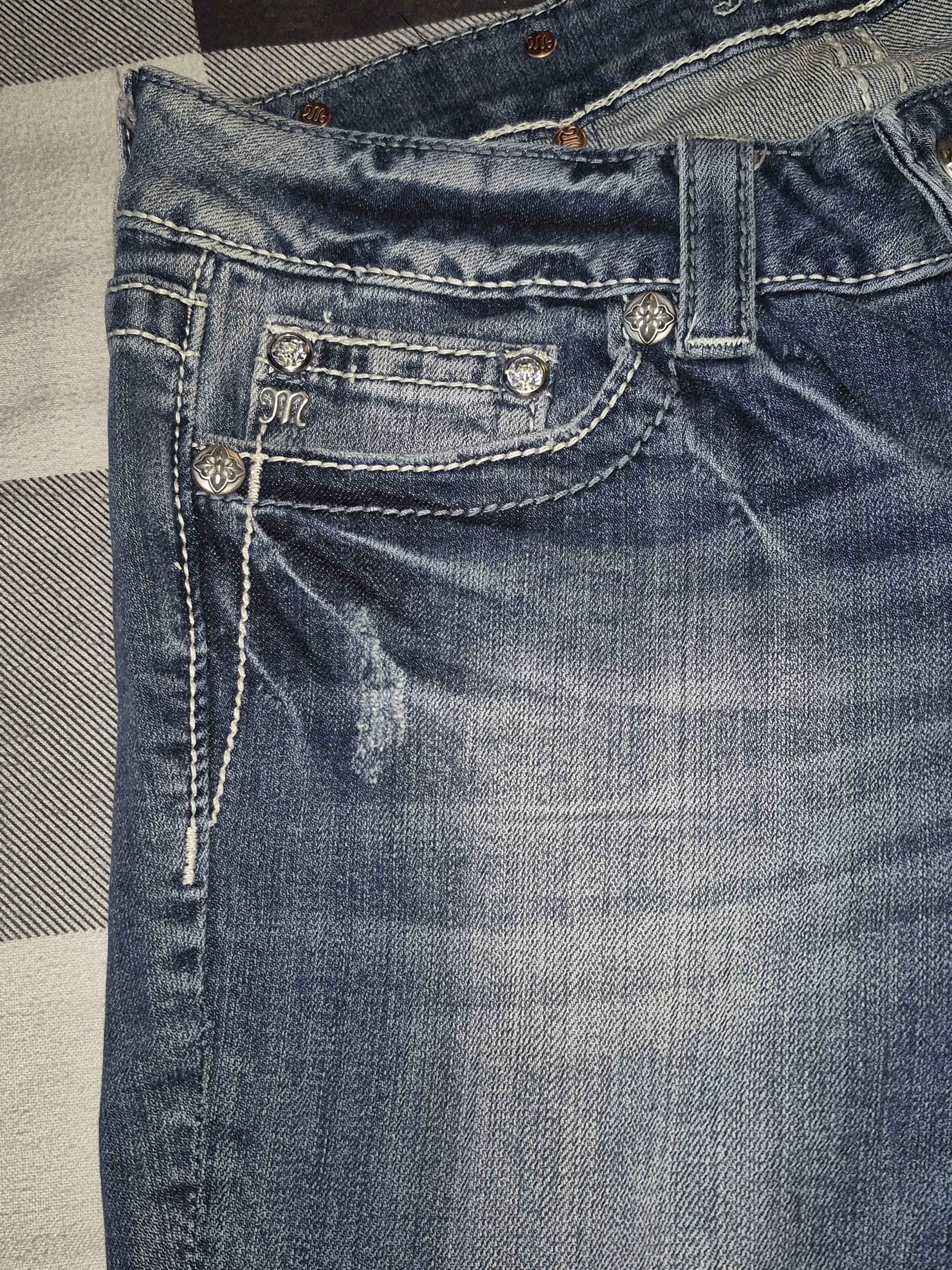 Miss Me Flower and leaves bootcut Size 30" / US 8 / IT 44 - 2 Thumbnail