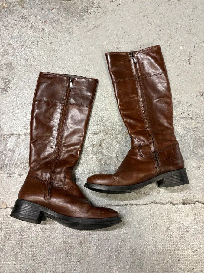 Miu Miu × Vintage MiuMiu Minimalist Pure Brown Leather Ankle Boots Size US 7 / IT 37 - 2 Thumbnail