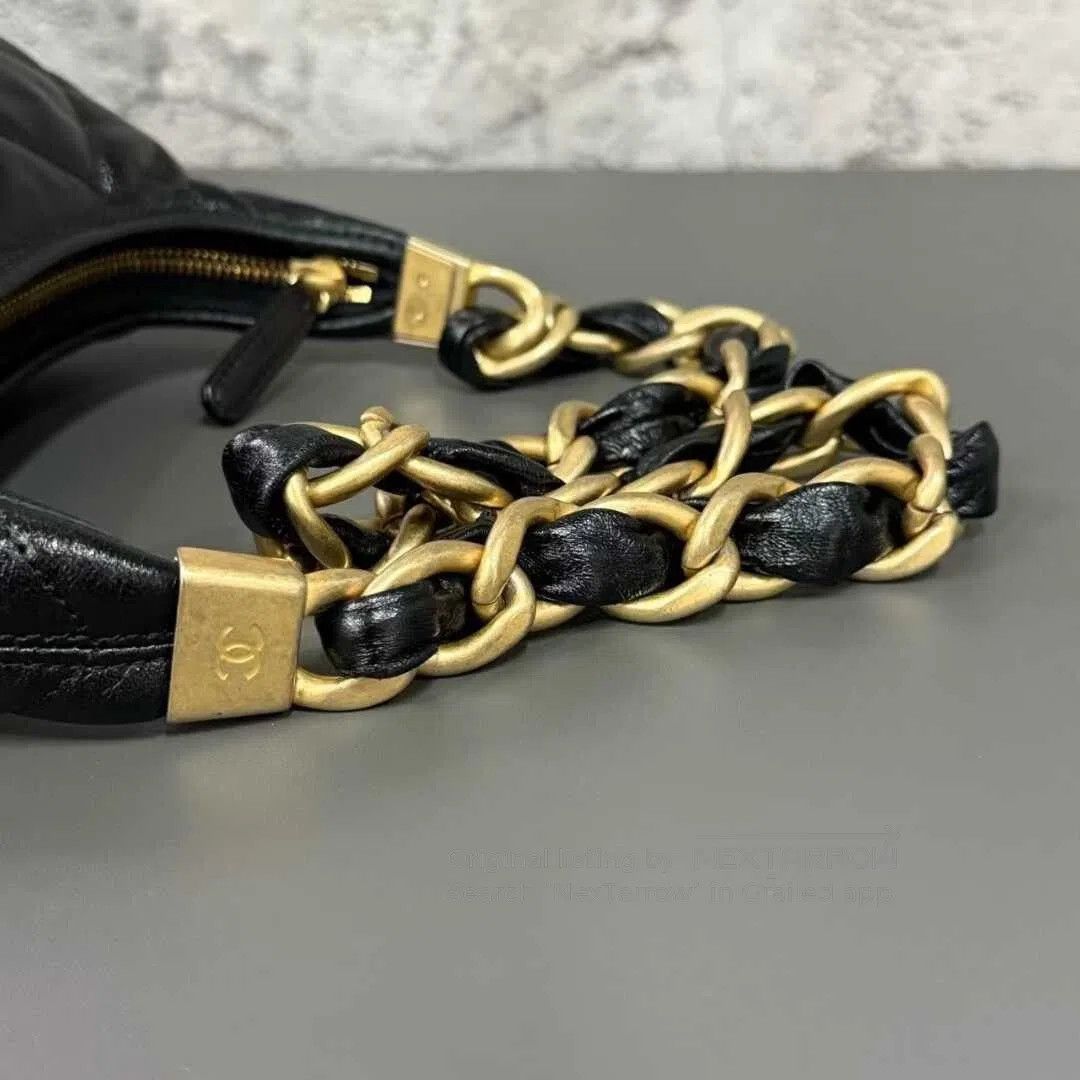 Chanel Chanel Black Hobo Bag with Golden Chain. Size ONE SIZE - 7 Thumbnail