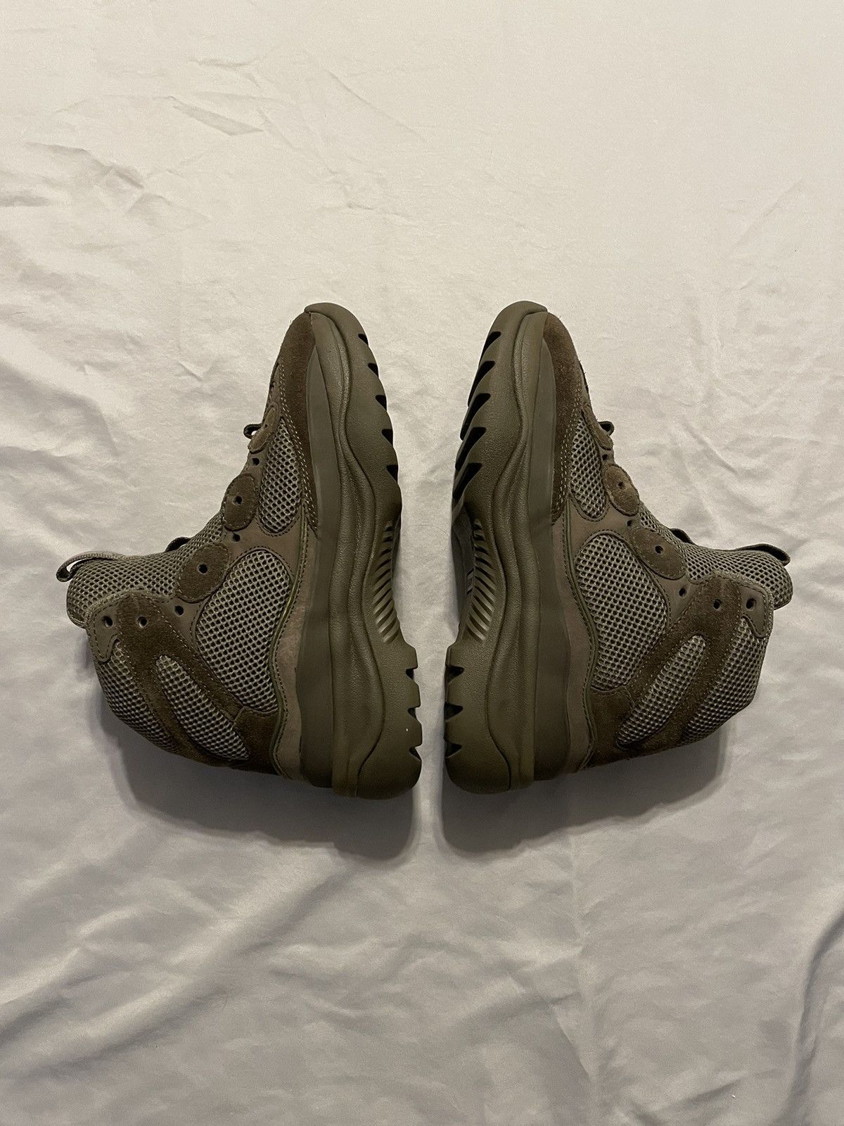 Yeezy Season 7 ‘Wakame”’ Desert Boots Size US 8 / EU 41 - 3 Thumbnail