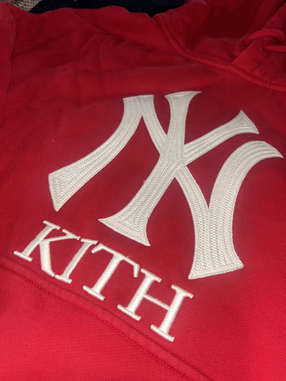 Kith × MLB Kith New York Yankees plush fleece cropped Braxton hoodie XS Size US XS / EU 42 / 0 - 3 Thumbnail
