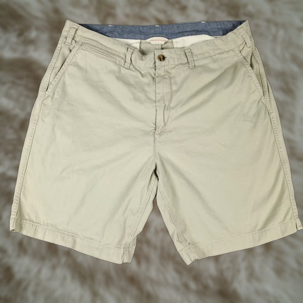 Ralph Lauren Ralph Lauren Shorts Mens Size 38 Beige Relaxed Fit Flat Front Chino Shirt Size US 38 / EU 54 - 1 Thumbnail