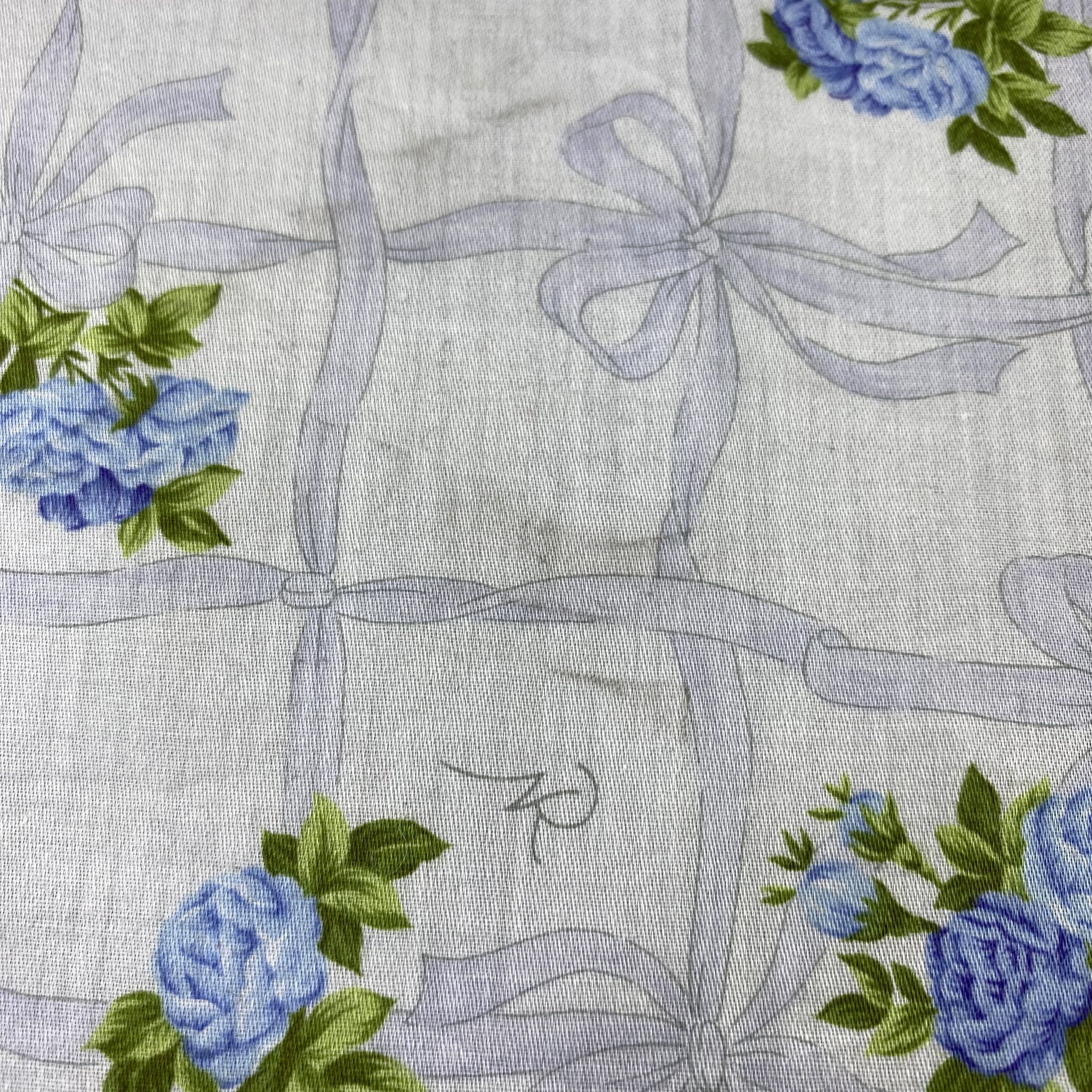 Nina Ricci Nina Ricci Handkerchief / Bandana / Neckerchief-B1104 Size ONE SIZE - 6 Thumbnail