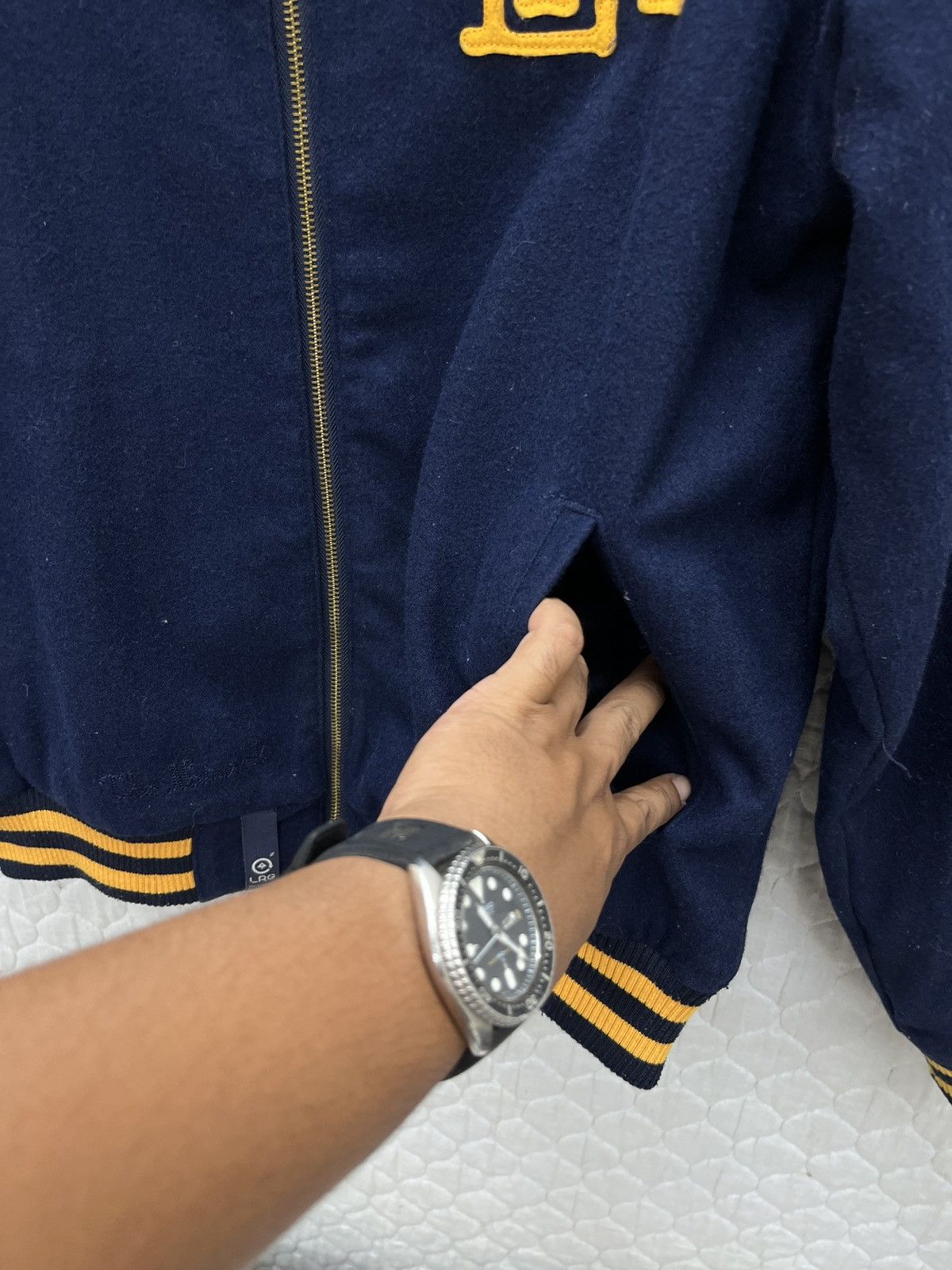 LRG 🔥🔥🔥STEALS LRG VARSITY JACKET Size US S / EU 44-46 / 1 - 19 Thumbnail