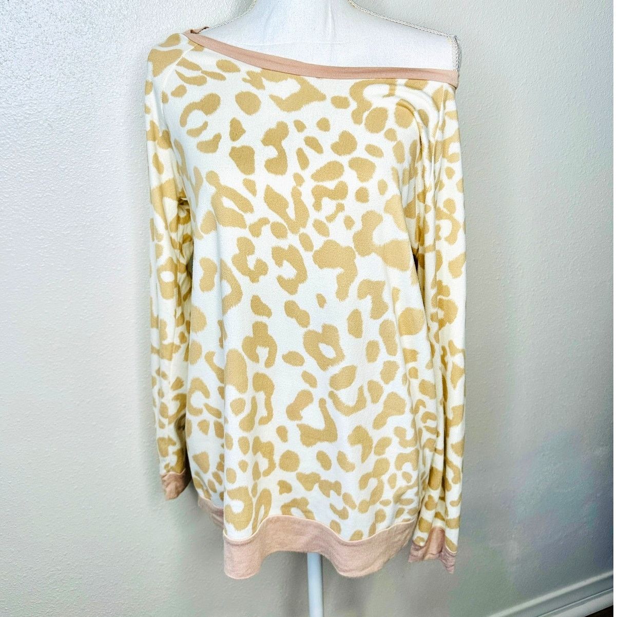 Other Bibi Cream & Tan Giraffe Print Long Sleeve Sweater S Y2k Size S / US 4 / IT 40 - 1 Thumbnail
