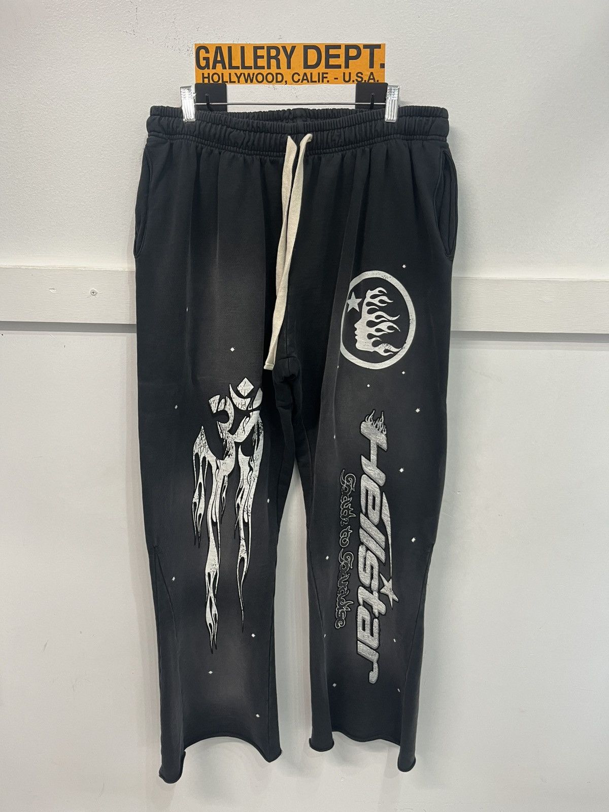 【HELLSTAR】SWEATS HALF PANTS / size L Hellstar Studios Racer Flare Black Sweats Pants Sz Large