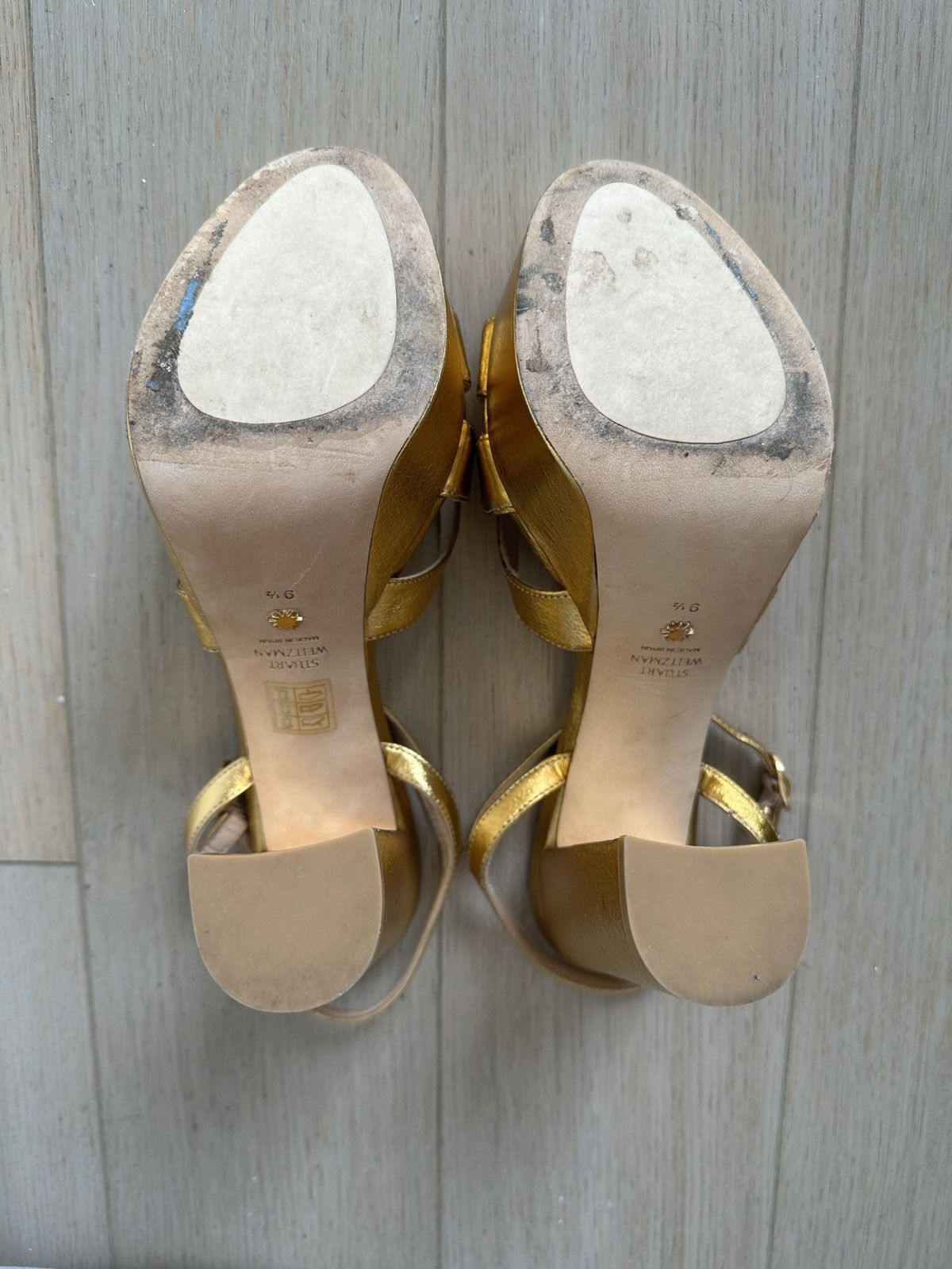 Stuart Weitzman Gold Platform Sandal Size US 9.5 / IT 39.5 - 6 Thumbnail