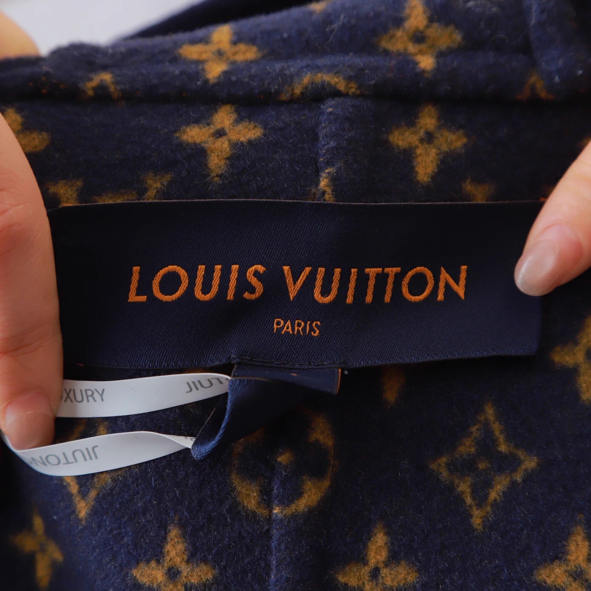 Louis Vuitton Louis Vuitton LV+ Hooded Wool Coat Women's 38 Size S / US 4 / IT 40 - 2 Thumbnail