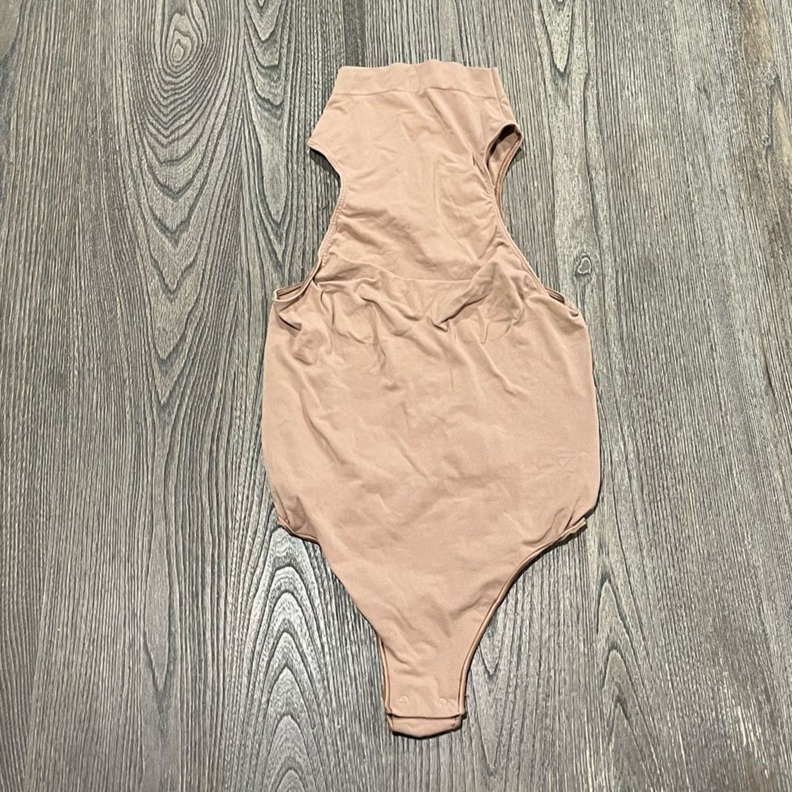 SKIMS NWOT Skims Seamless Sculpt High Neck Thong Bodysuit Clay 3XL Size 3XL / US 20-22 - 1 Thumbnail