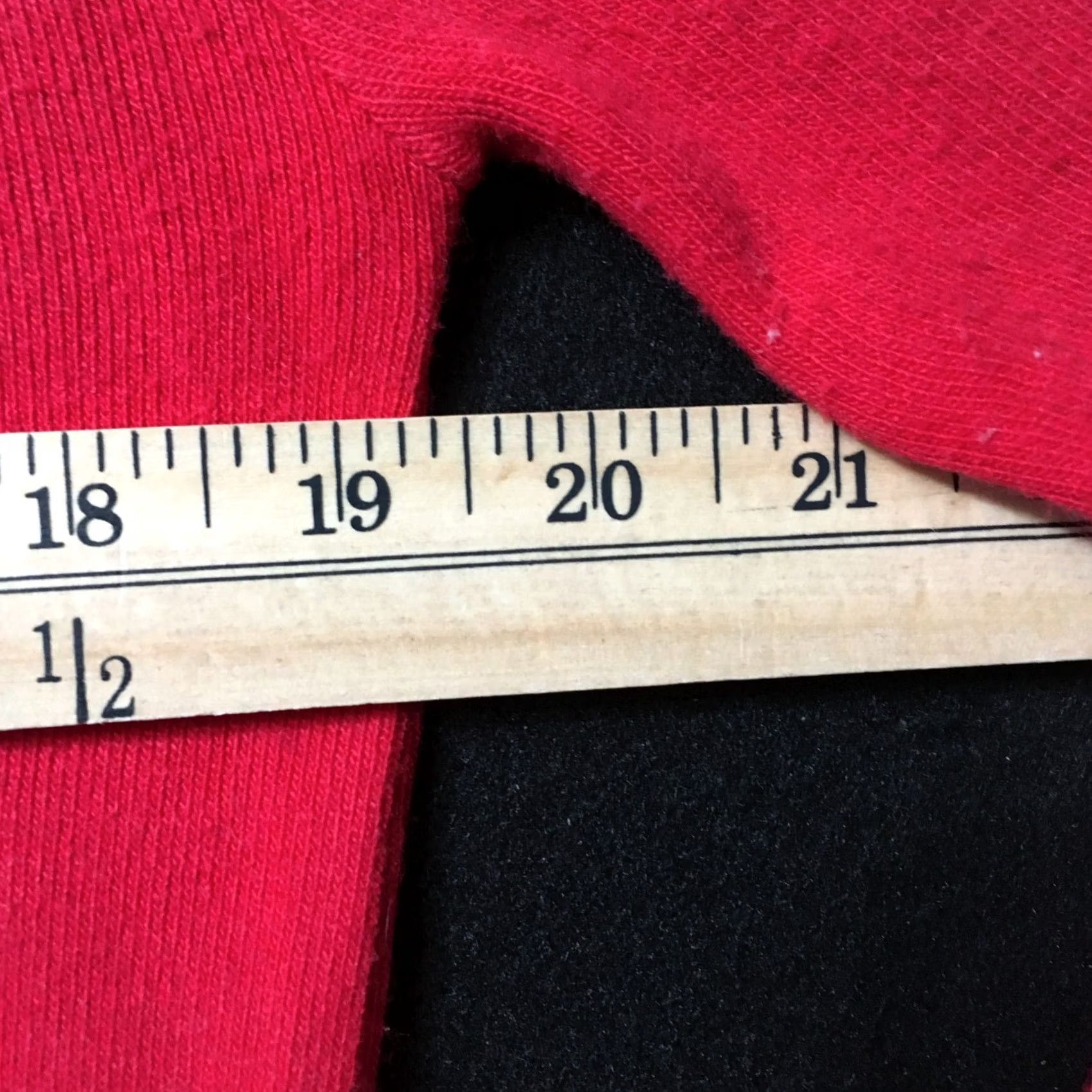 Vintage VINTAGE gottschalks Red Men’s V Neck Sweater L Long Sleeve Pullover Casual 1990s Fresno State Mens Size US L / EU 52-54 / 3 - 6 Thumbnail