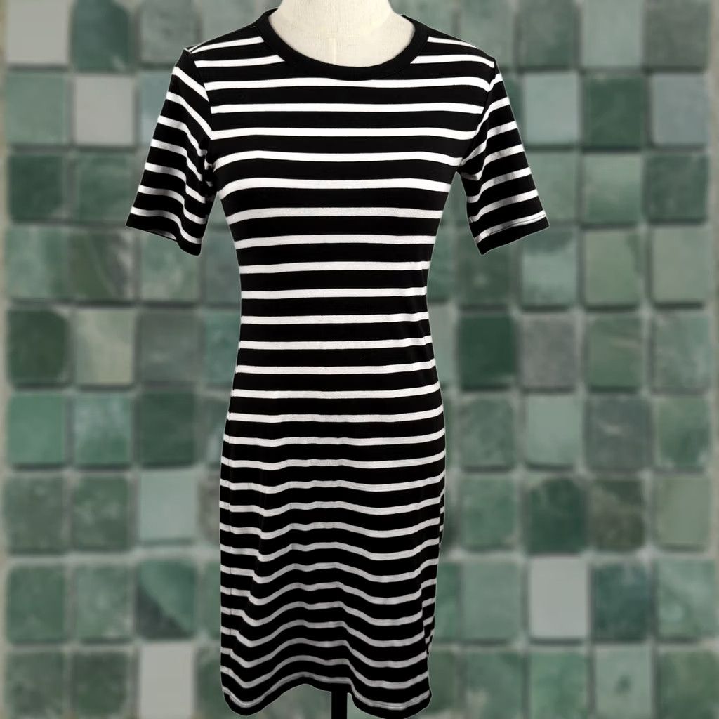 Old Navy Old Navy XS T Shirt Dress Black White Striped Cotton Modal Stretch Size XS / US 0-2 / IT 36-38 - 1 Thumbnail